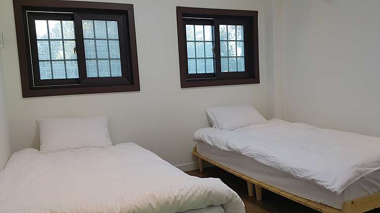 2인실(SS 침대 2개) 1인 기준 대표사진