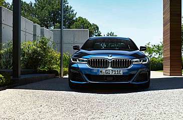 BMW 5시리즈 대표사진