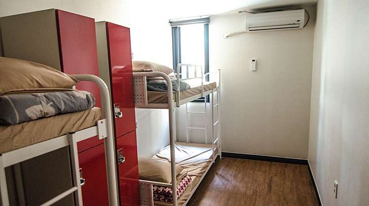 4인 2층침대방/ 방은 일행끼리 사용, 공용화장실 이용 대표사진