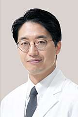 김동환병원장(정형외과) 대표사진