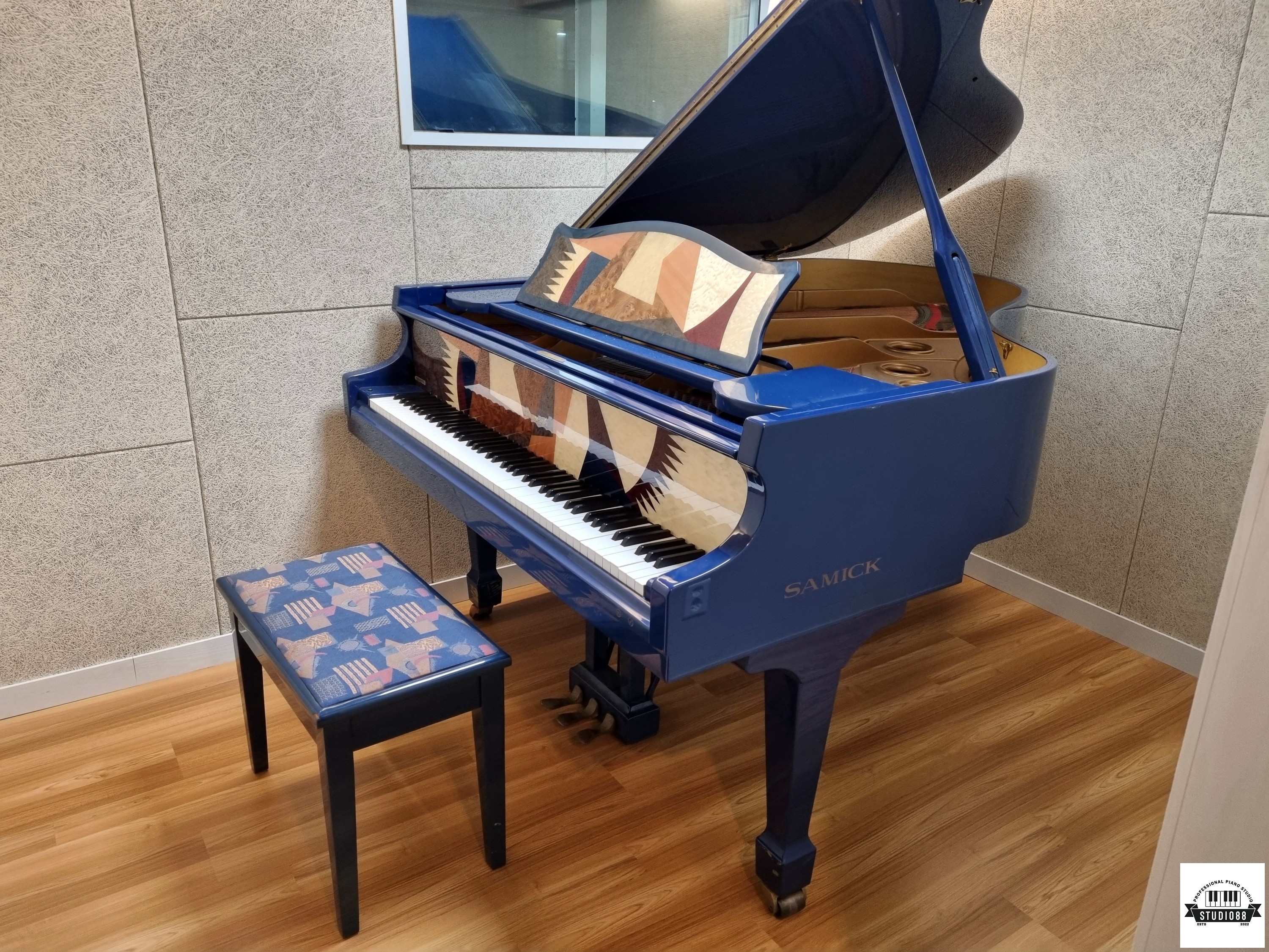 1번째 스튜디오 사진