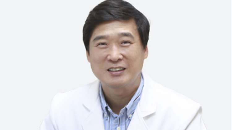 척추센터(신경외과) 우병길 원장 대표사진