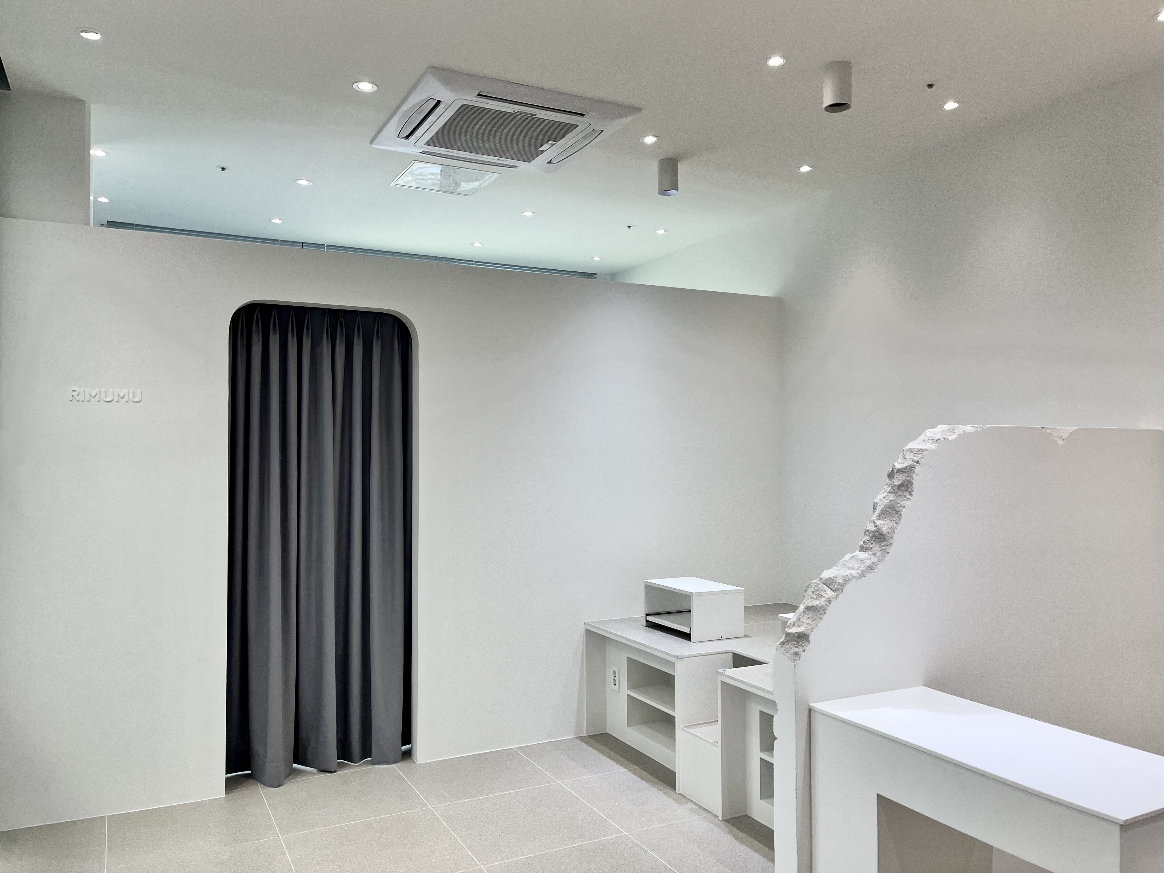 네일리무무 대표 이미지