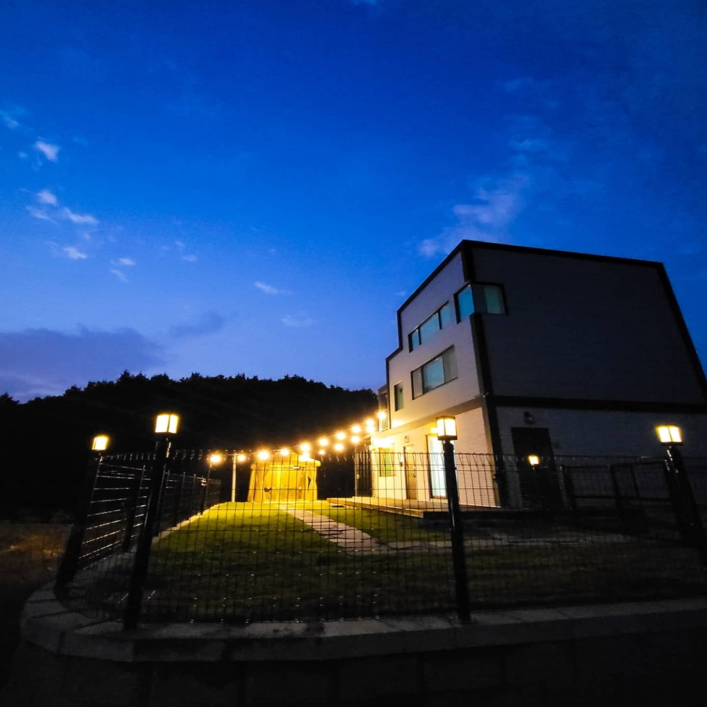 스테이 앤 스튜디오 몽