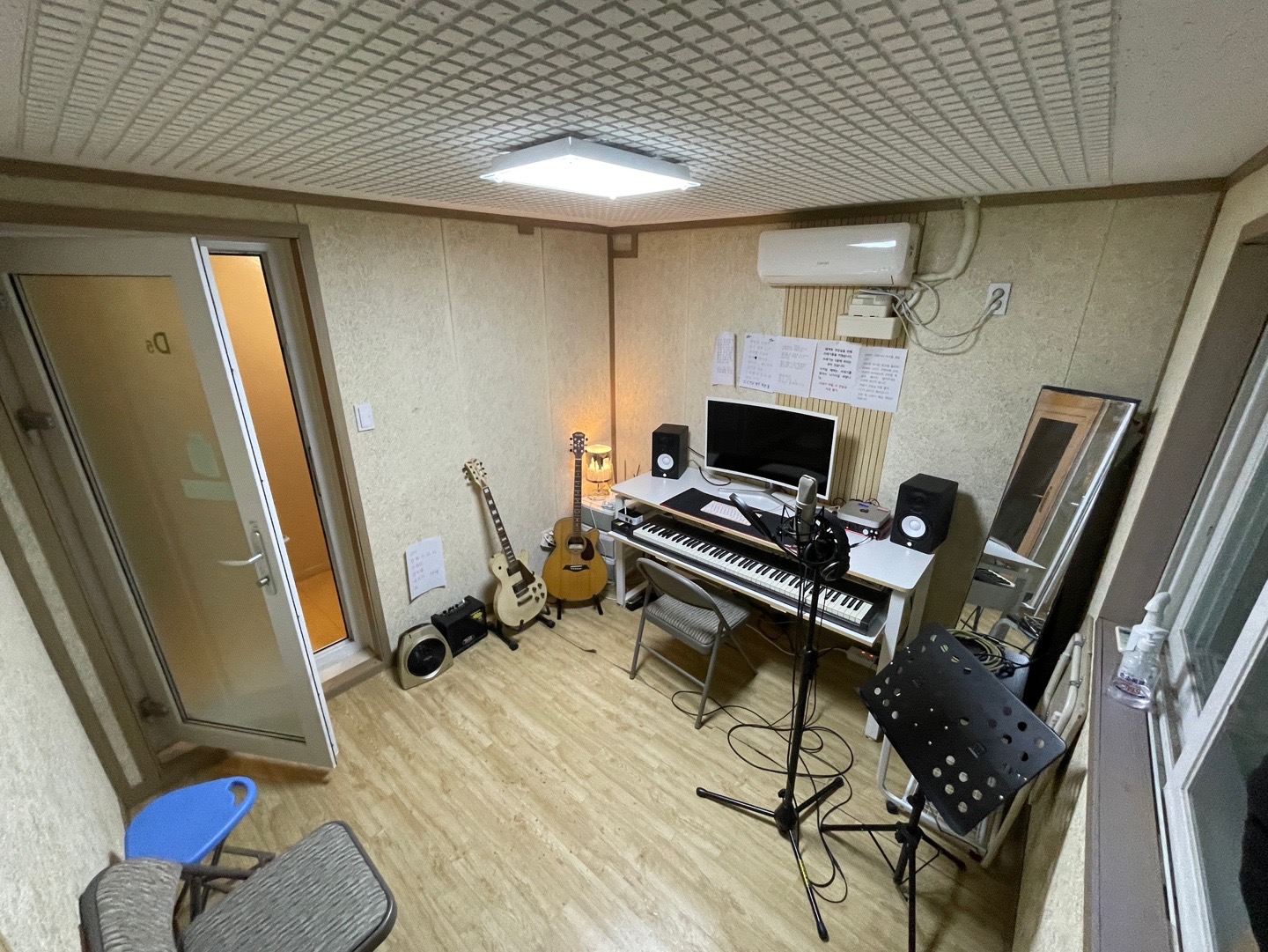 1번째 스튜디오 사진