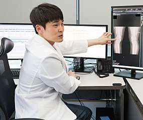 Kyounggeun Lee(Orthopedics) 대표사진