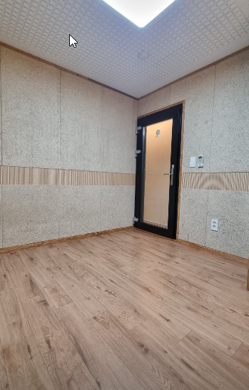 1번째 스튜디오 사진