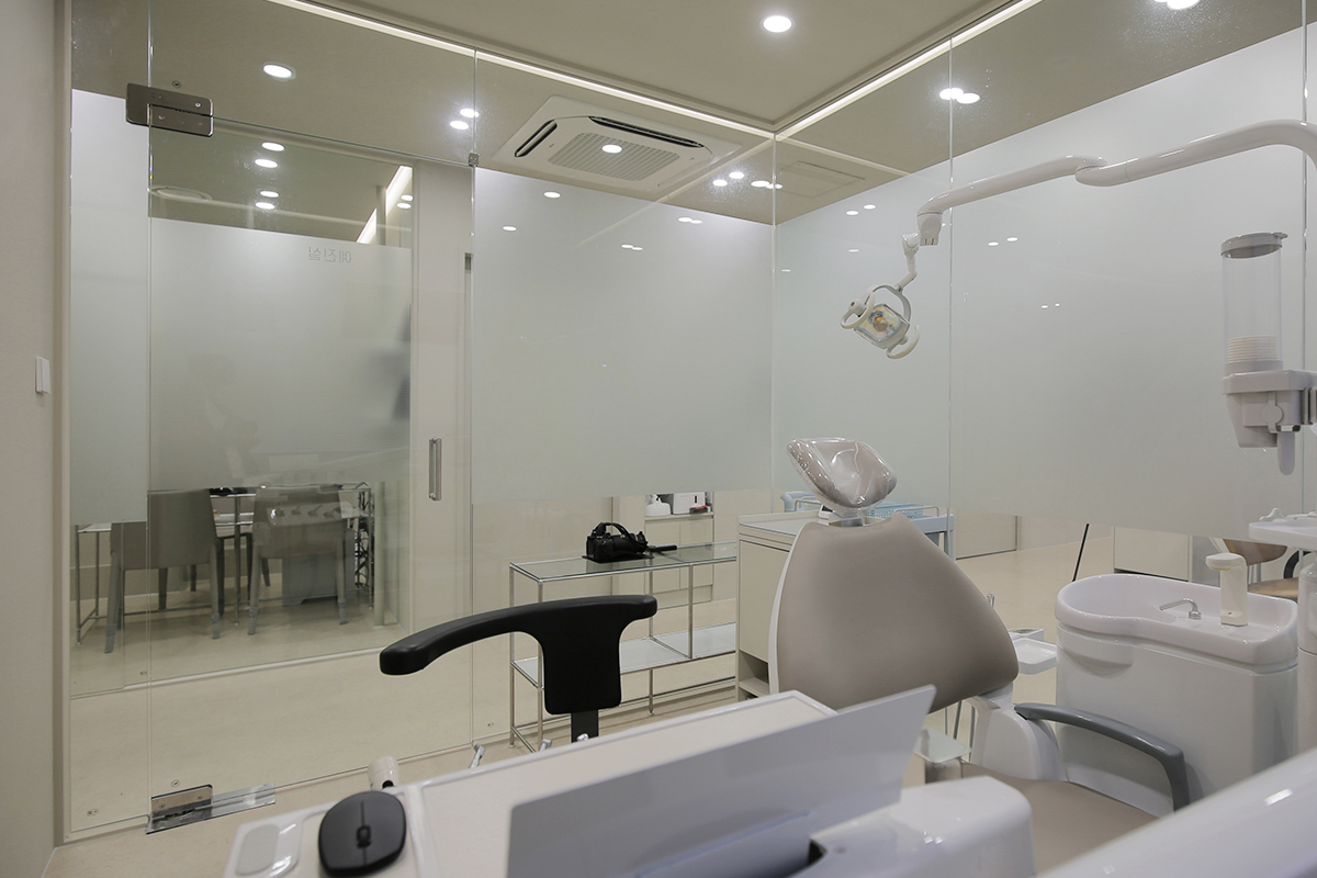 현대윤치과의원 대표 이미지