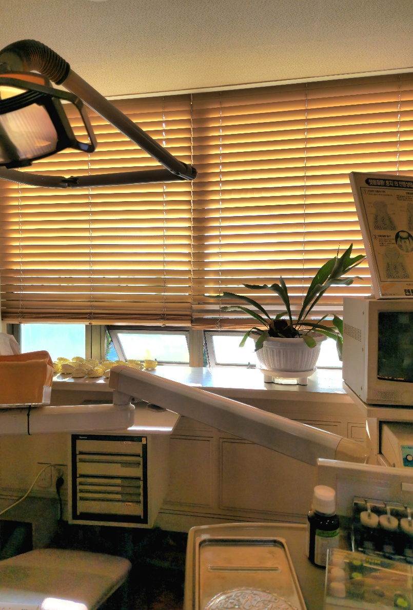 아담치과의원 대표 이미지