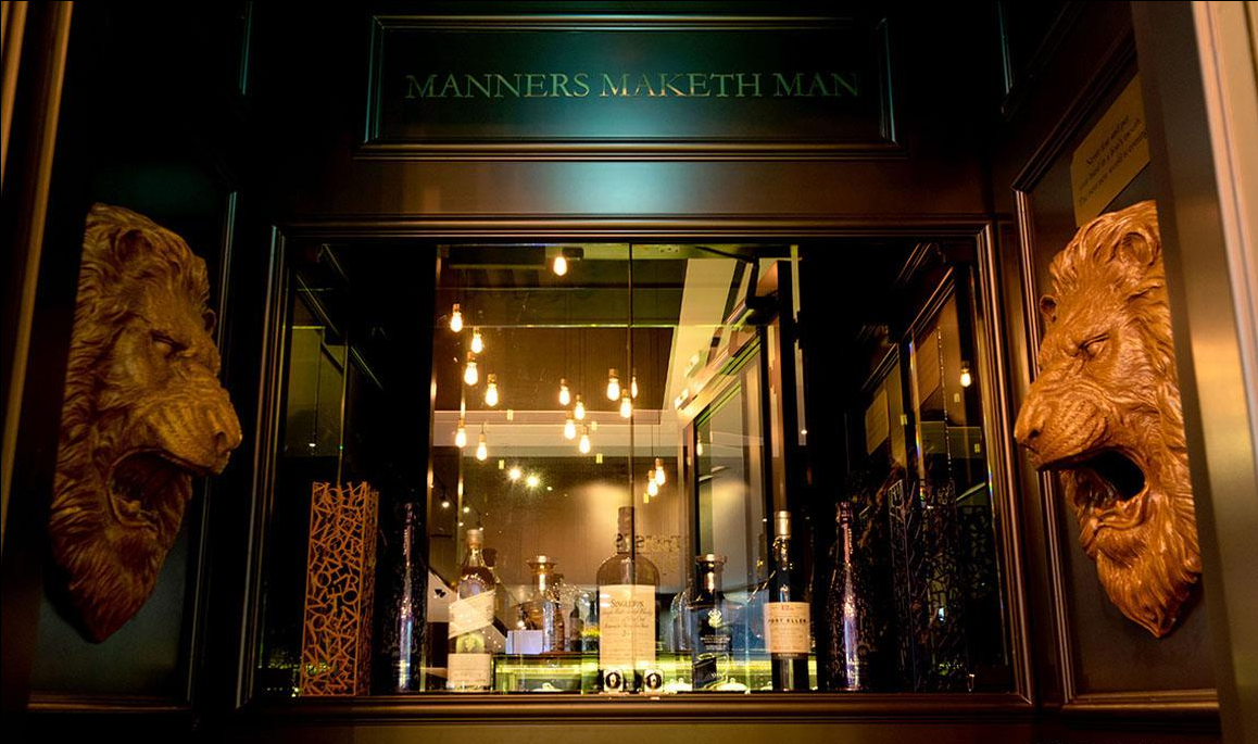 블랙바 여의도점 내부