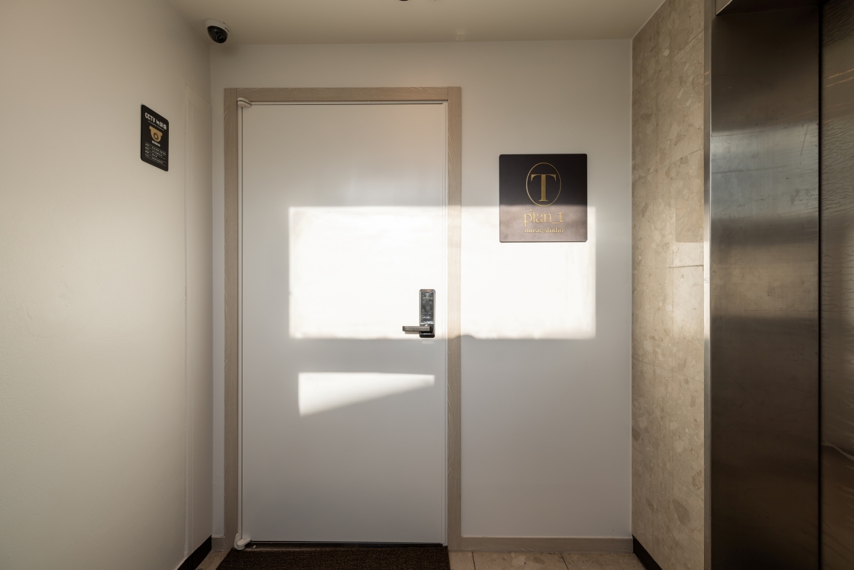 4번째 스튜디오 사진