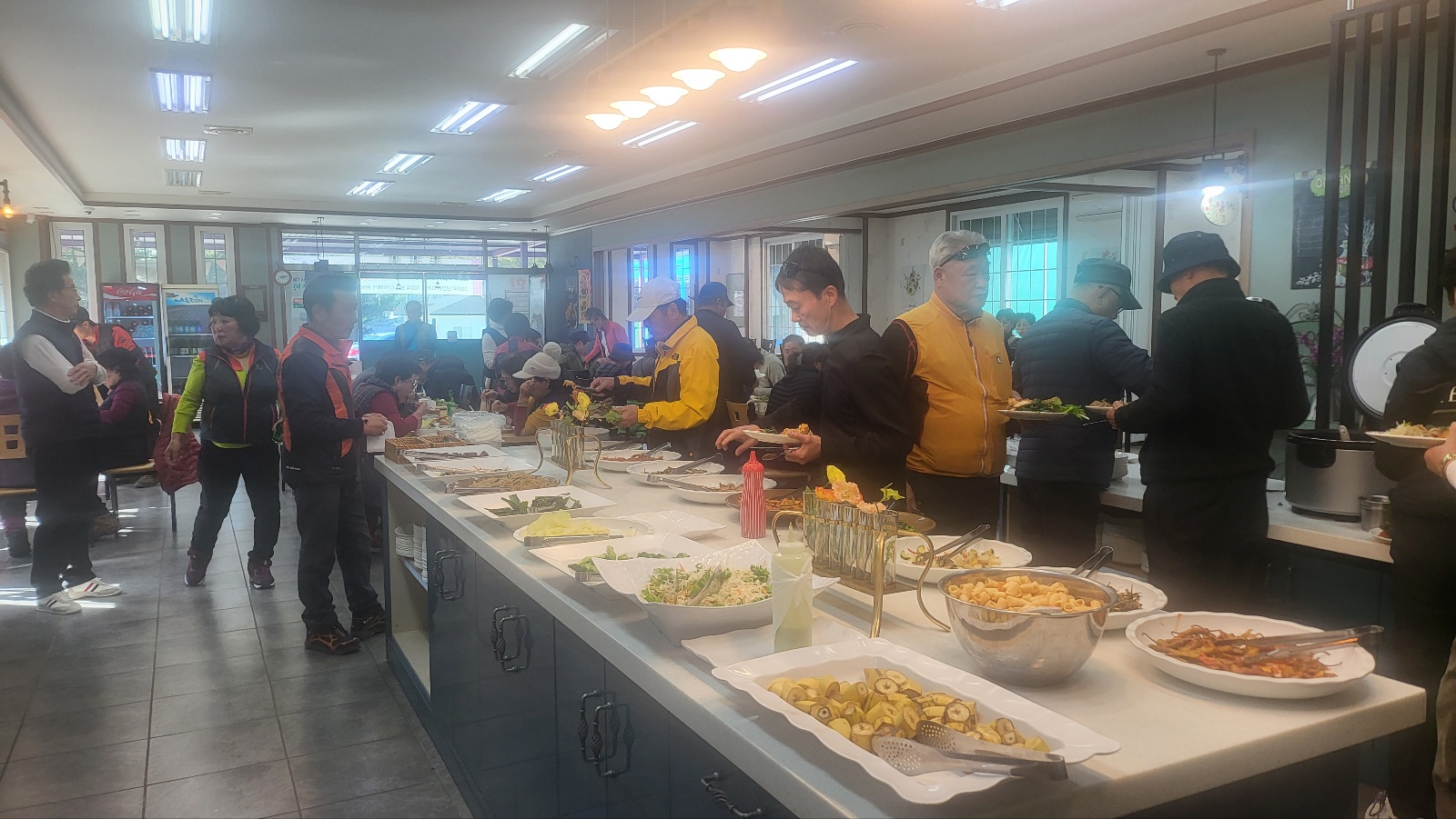 BHC치킨 복분자농공단지점 & 베리팜 한식뷔페