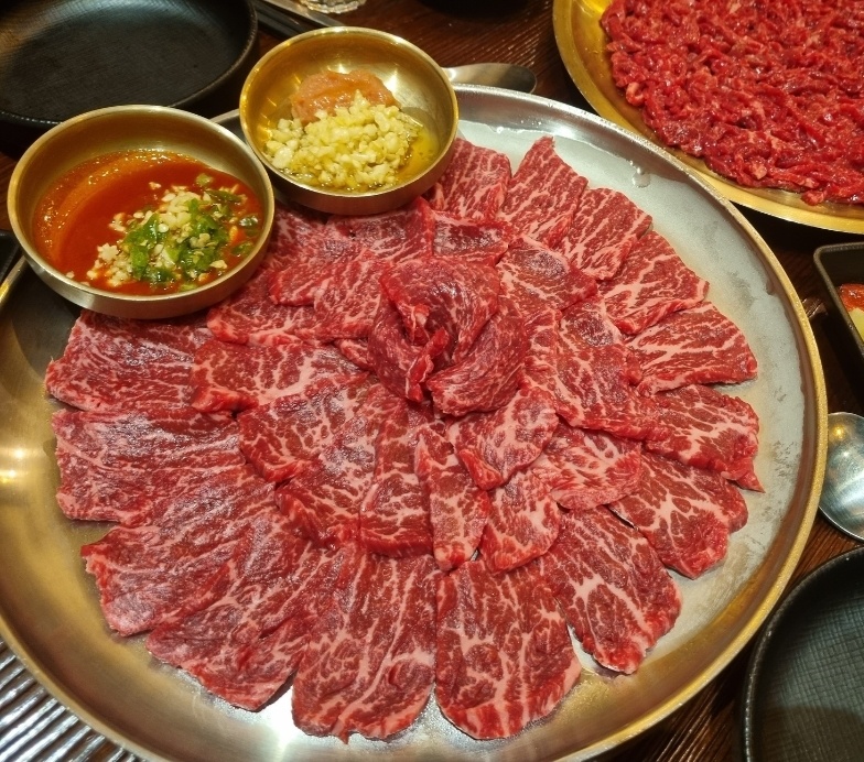 꽃시육회 탕정직영점