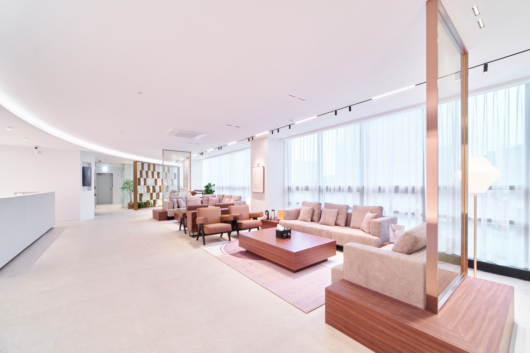 오아로피부과의원 신사점 대표 이미지