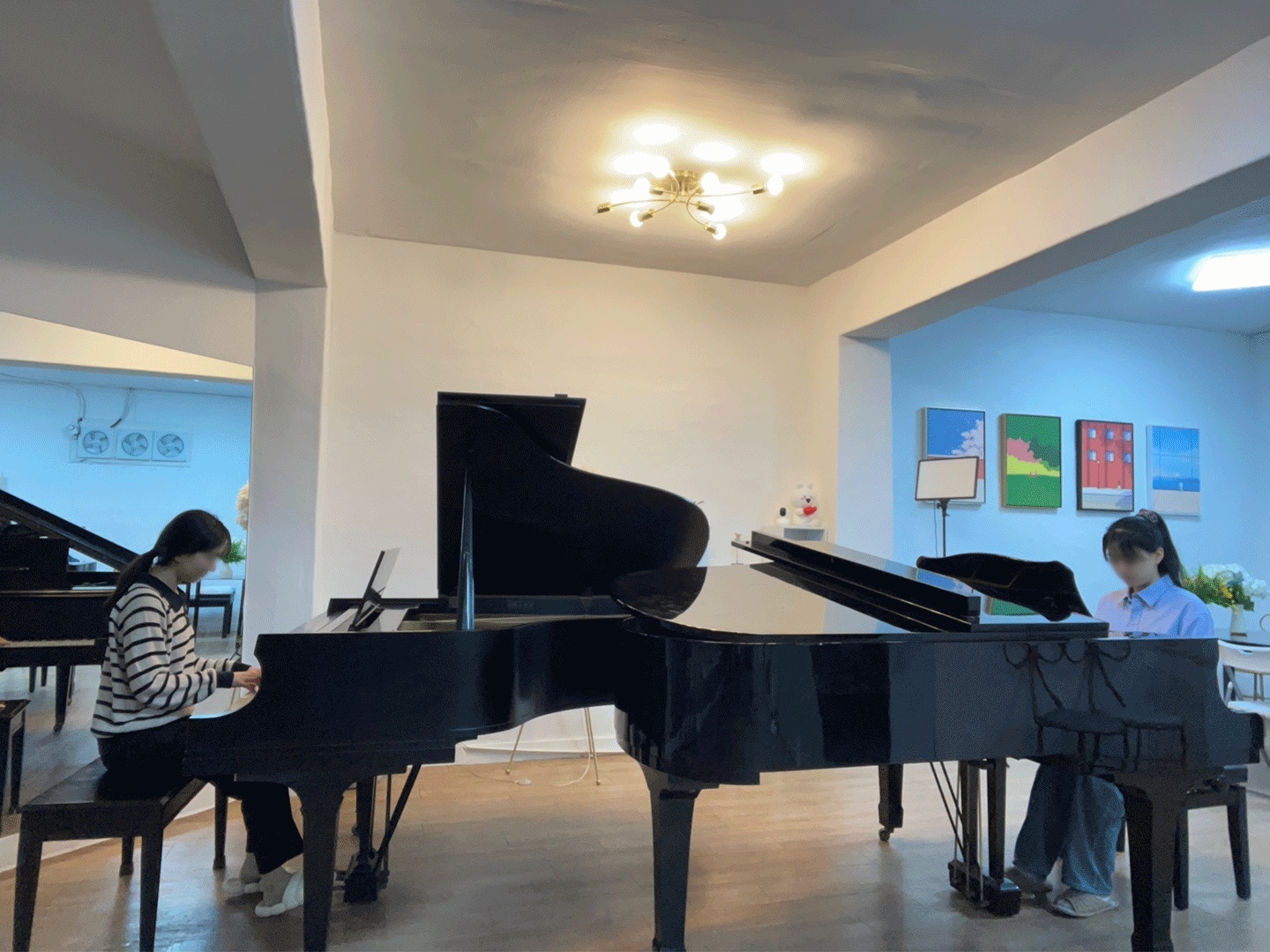 1번째 스튜디오 사진