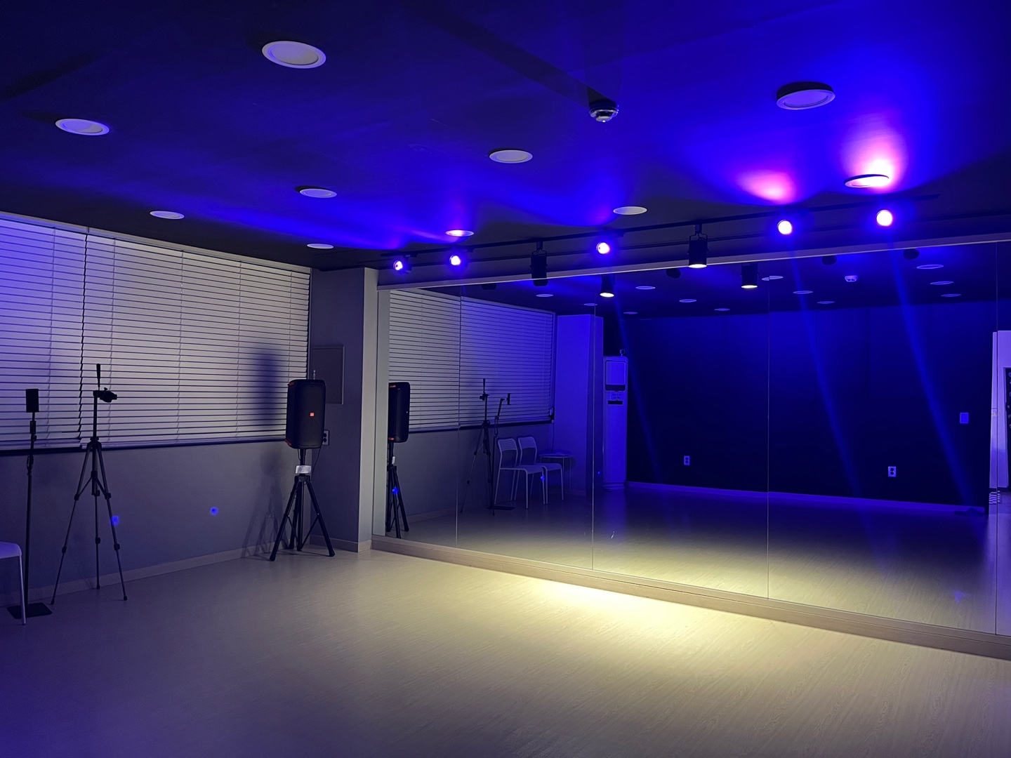 4번째 스튜디오 사진