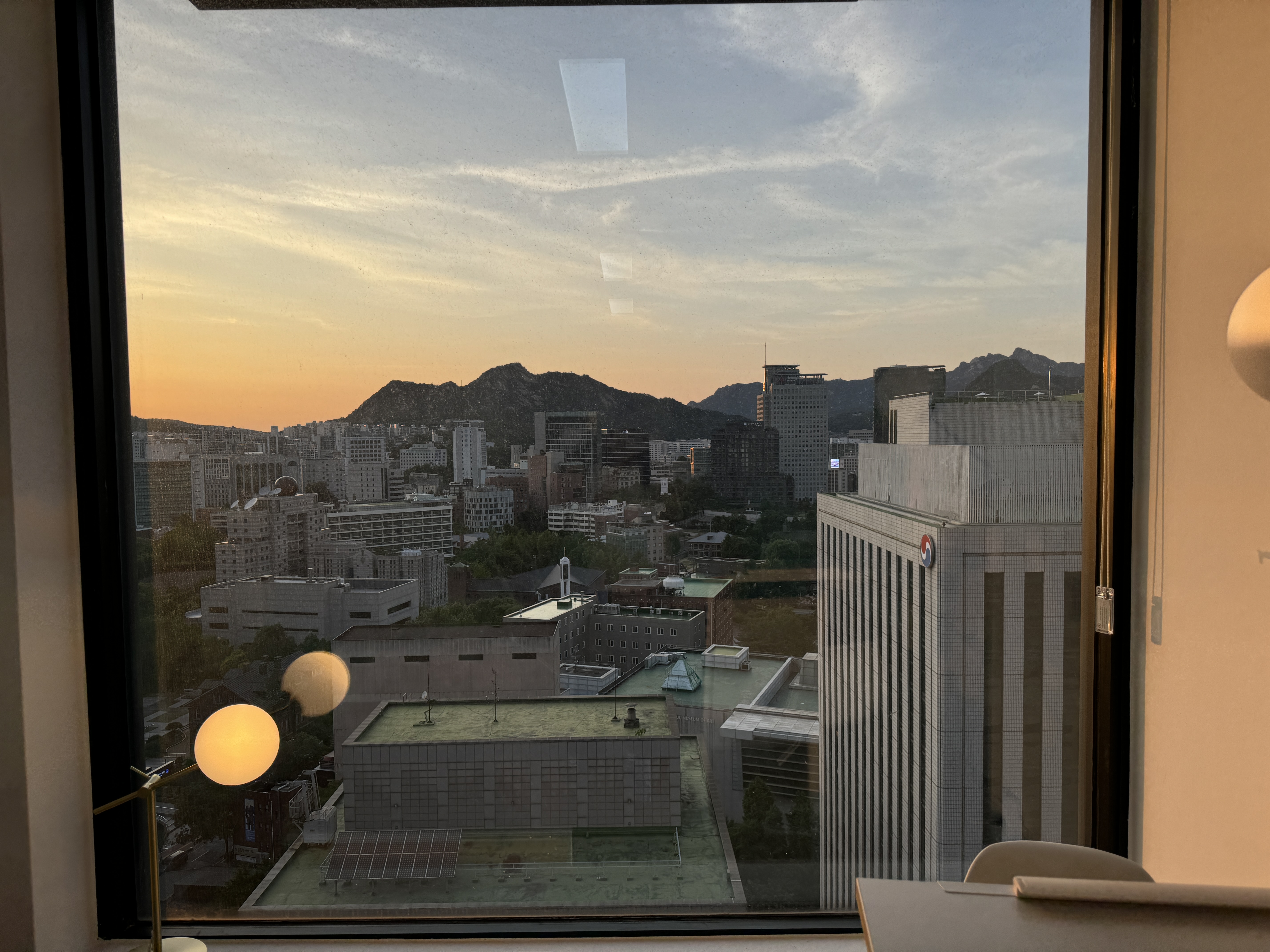 워크토크 회의실 시청점 대표 이미지
