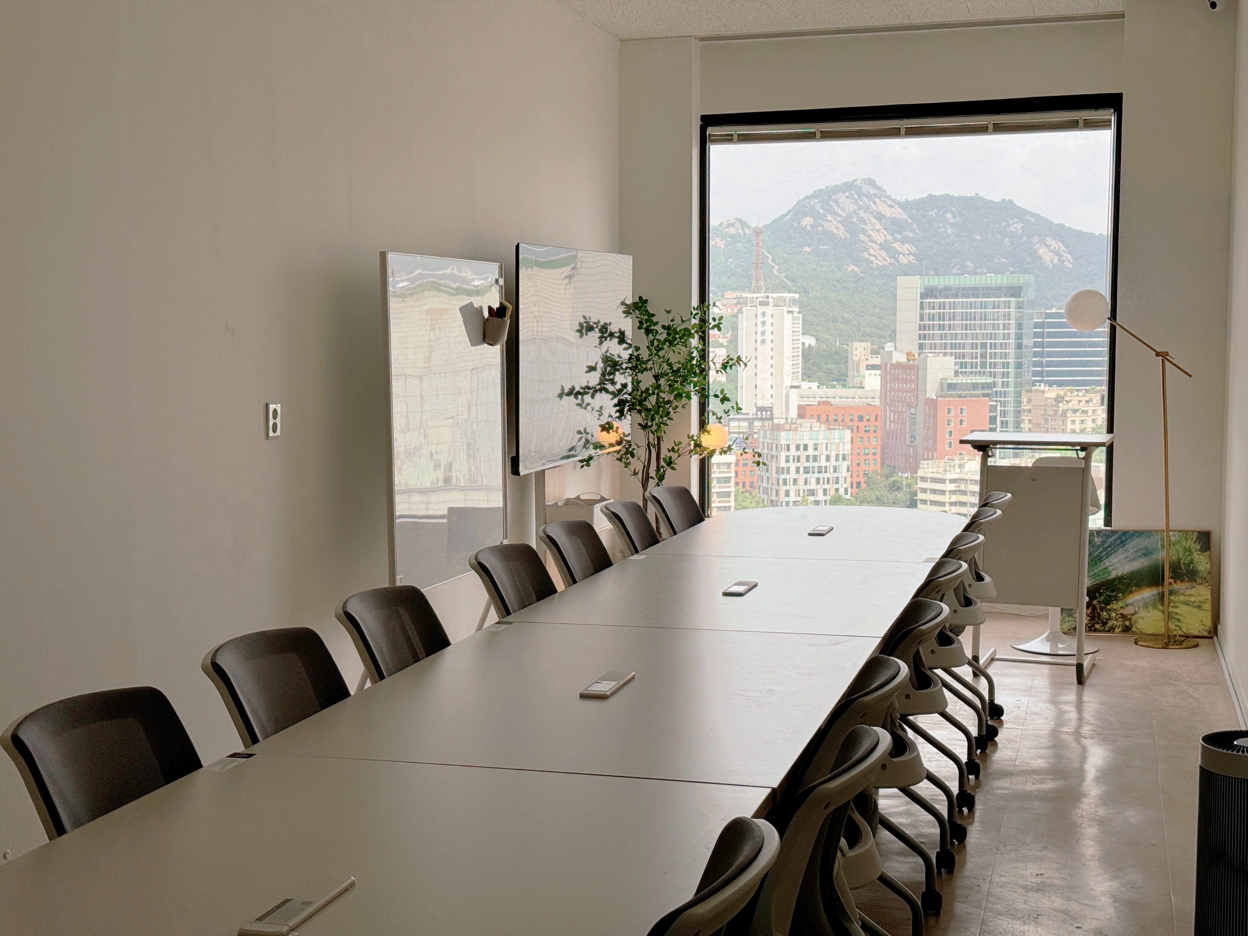 워크토크 시청점 회의실 대표 이미지