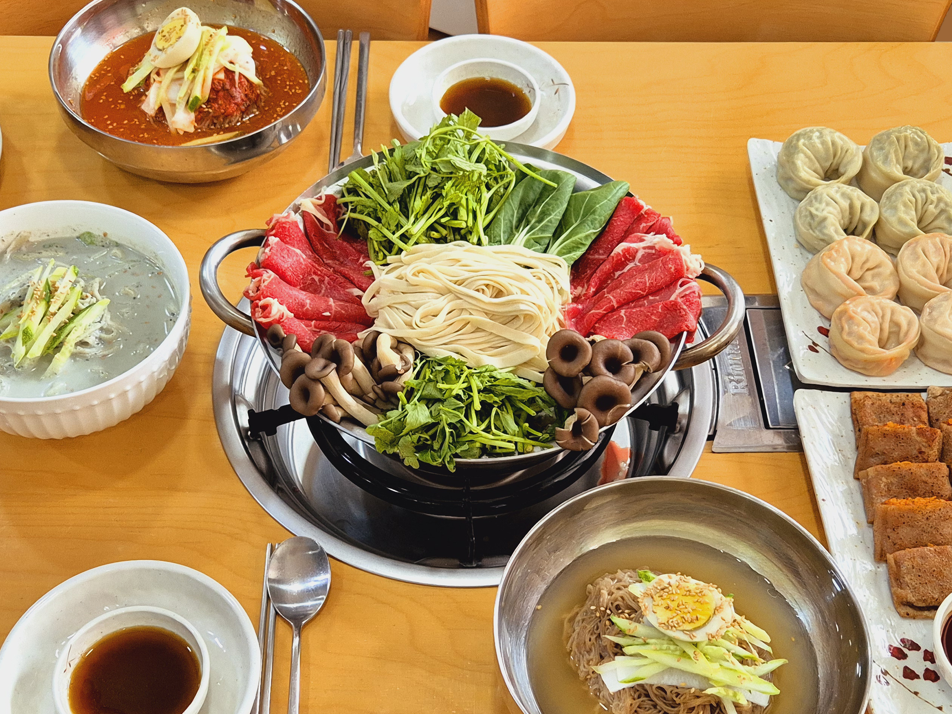 예향얼크니손칼국수 예산점