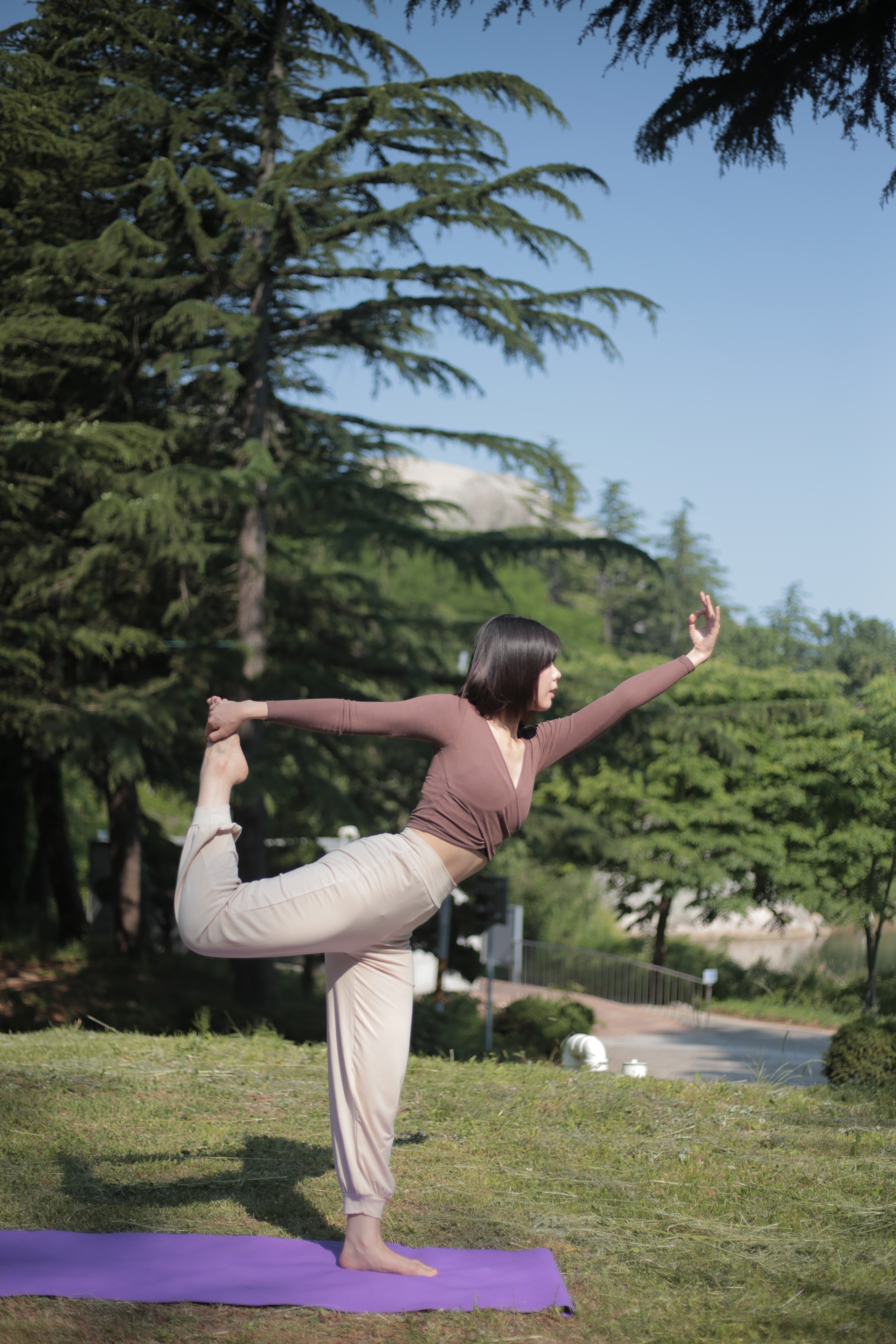 선라이즈 요가 대표 이미지