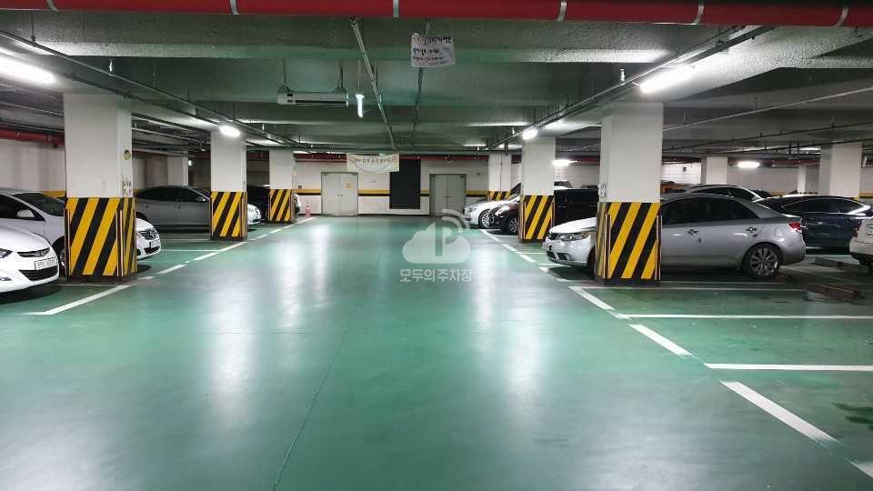 공항중학교공영주차장