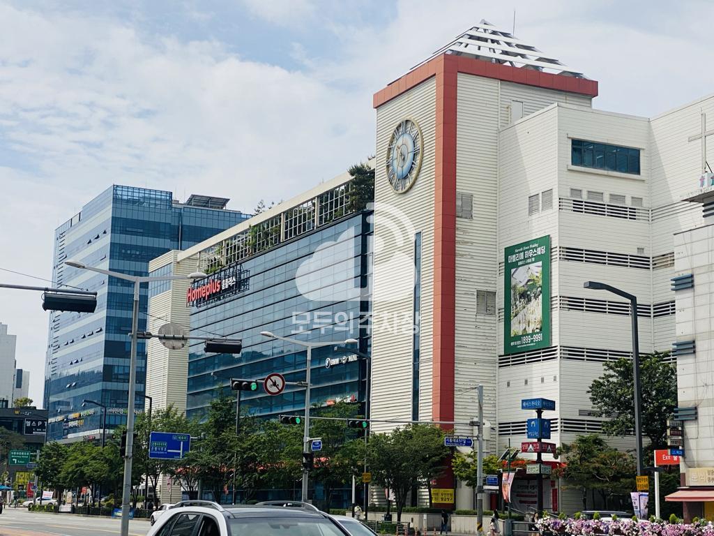 홈플러스 시흥점 주차장