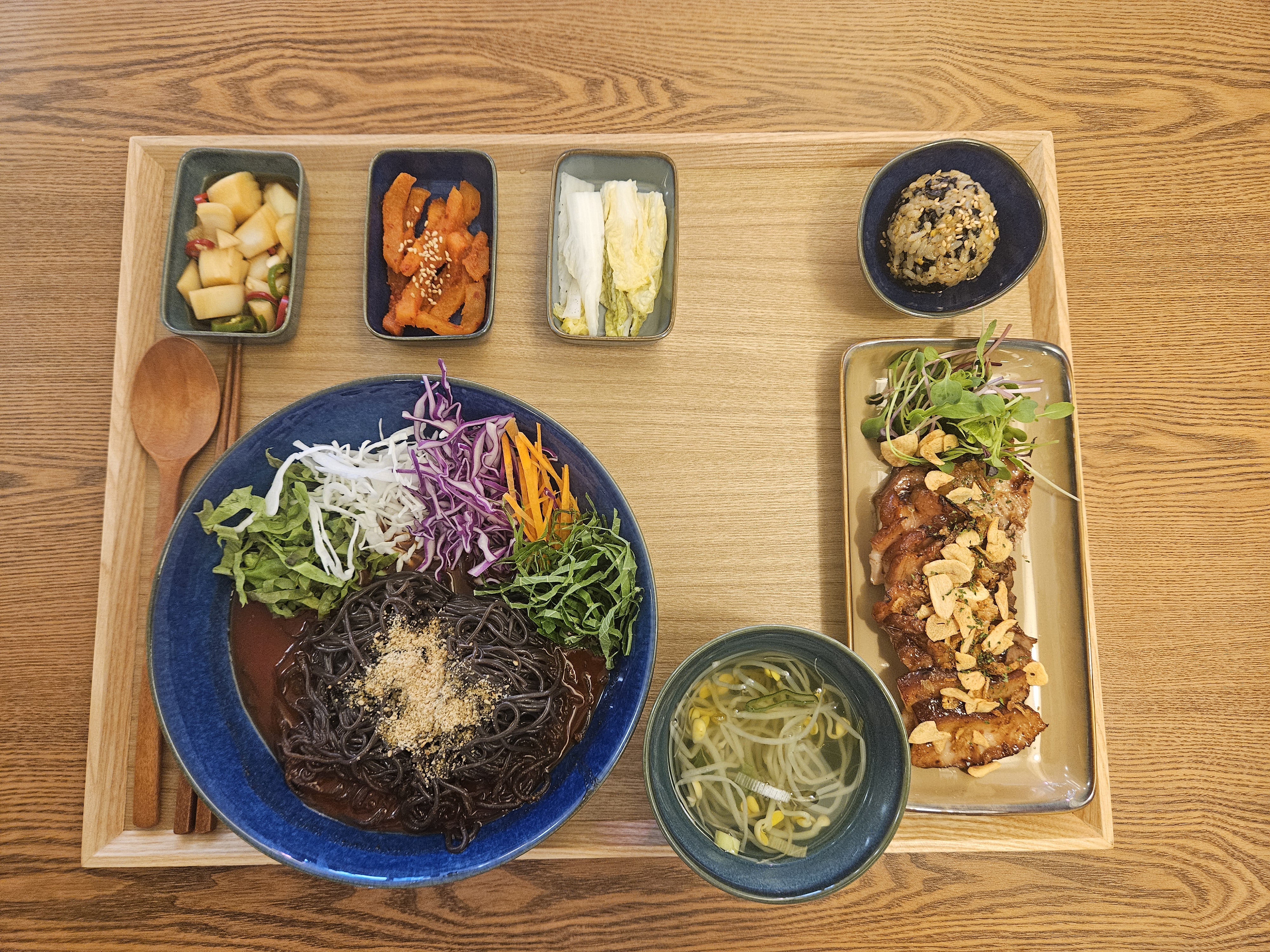 감성족발 강남점