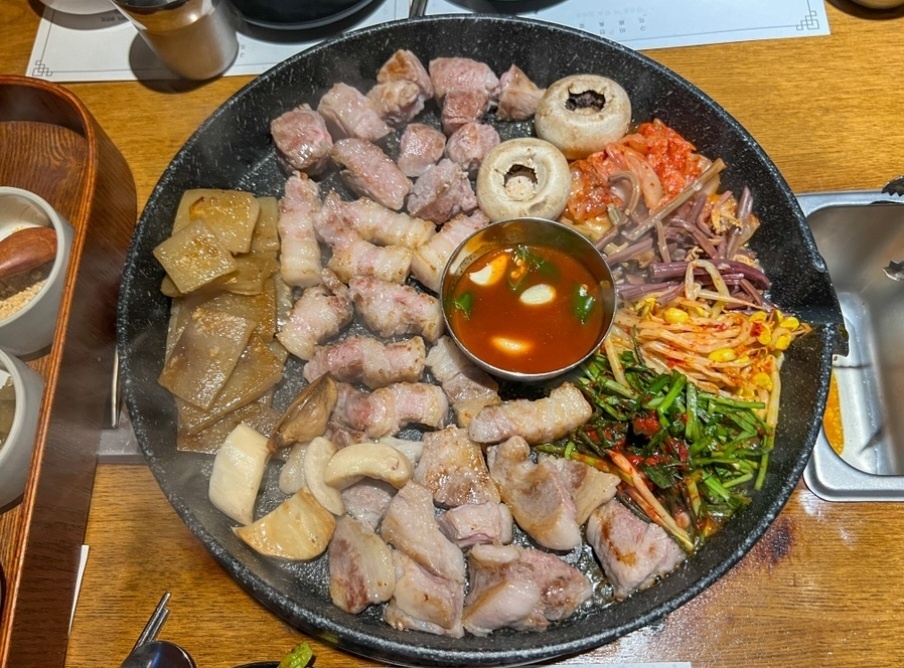 꽃돼지식당 수성점