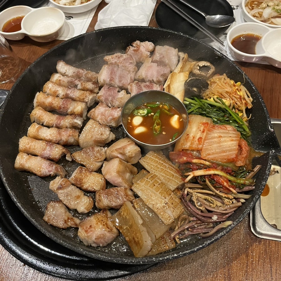 꽃돼지식당 수성점