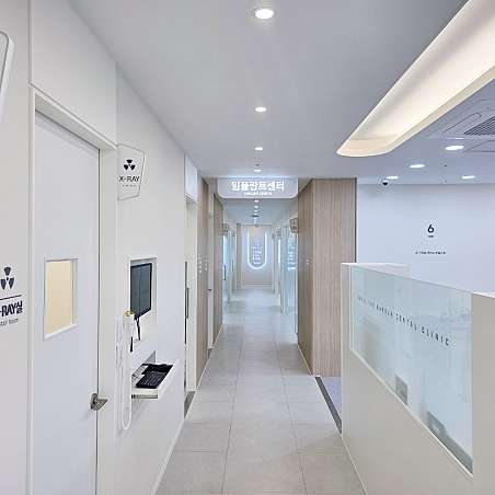 서울더바른치과의원 대표 이미지