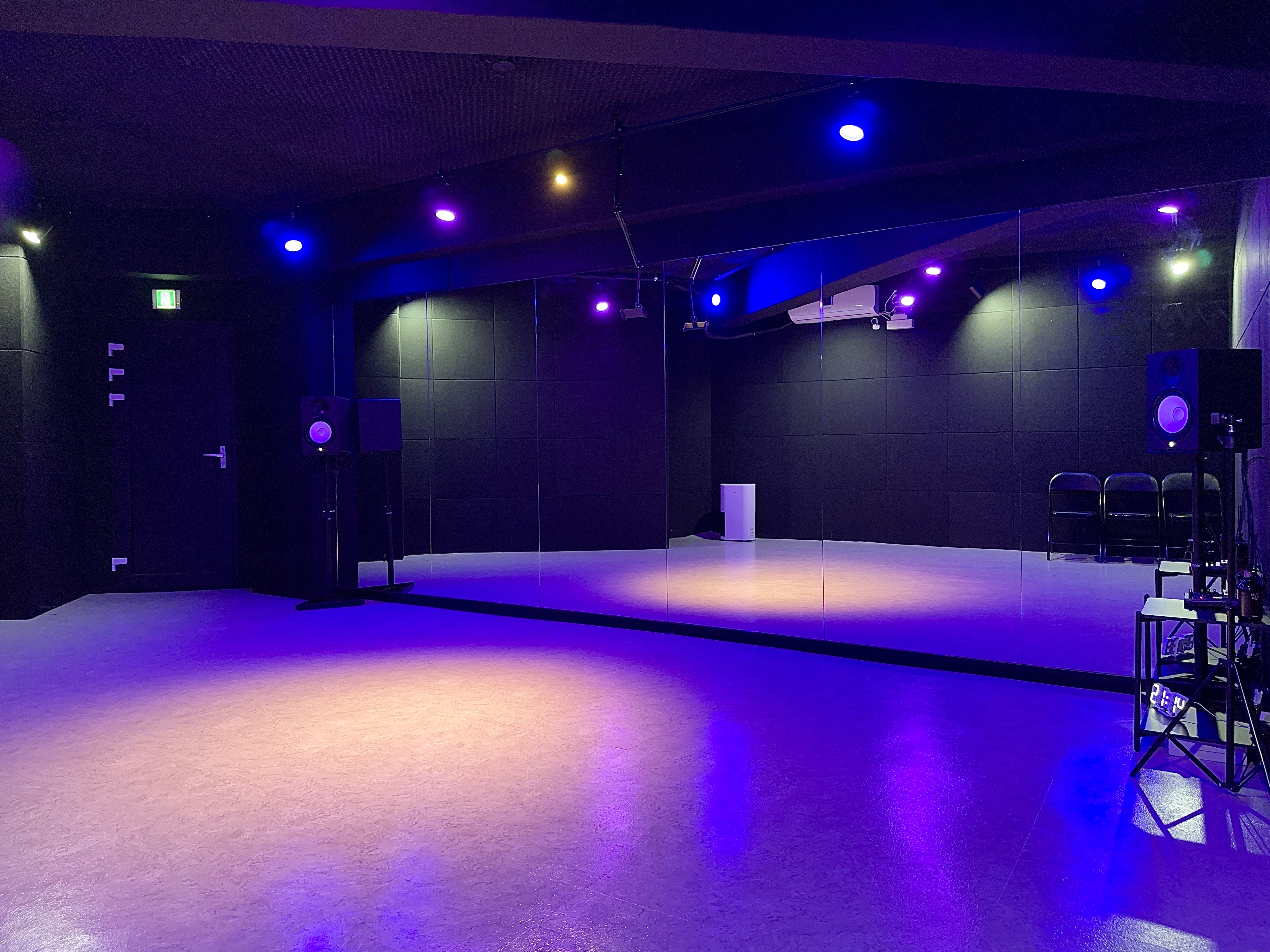 1번째 스튜디오 사진