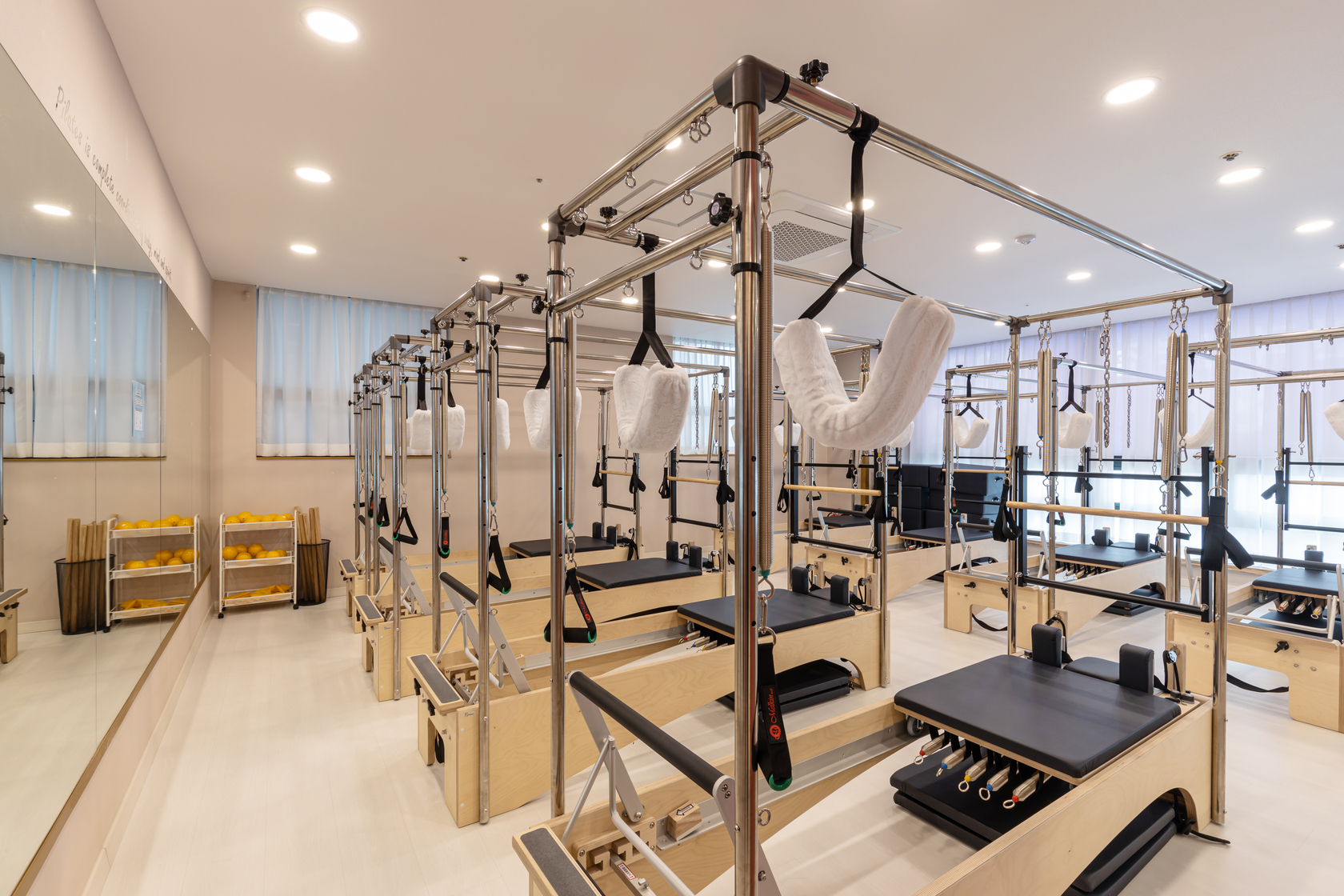 ์๋ณดํํ๋ผํ
์ค ์ธ๋์์ญ์ ๋ํ ์ด๋ฏธ์ง