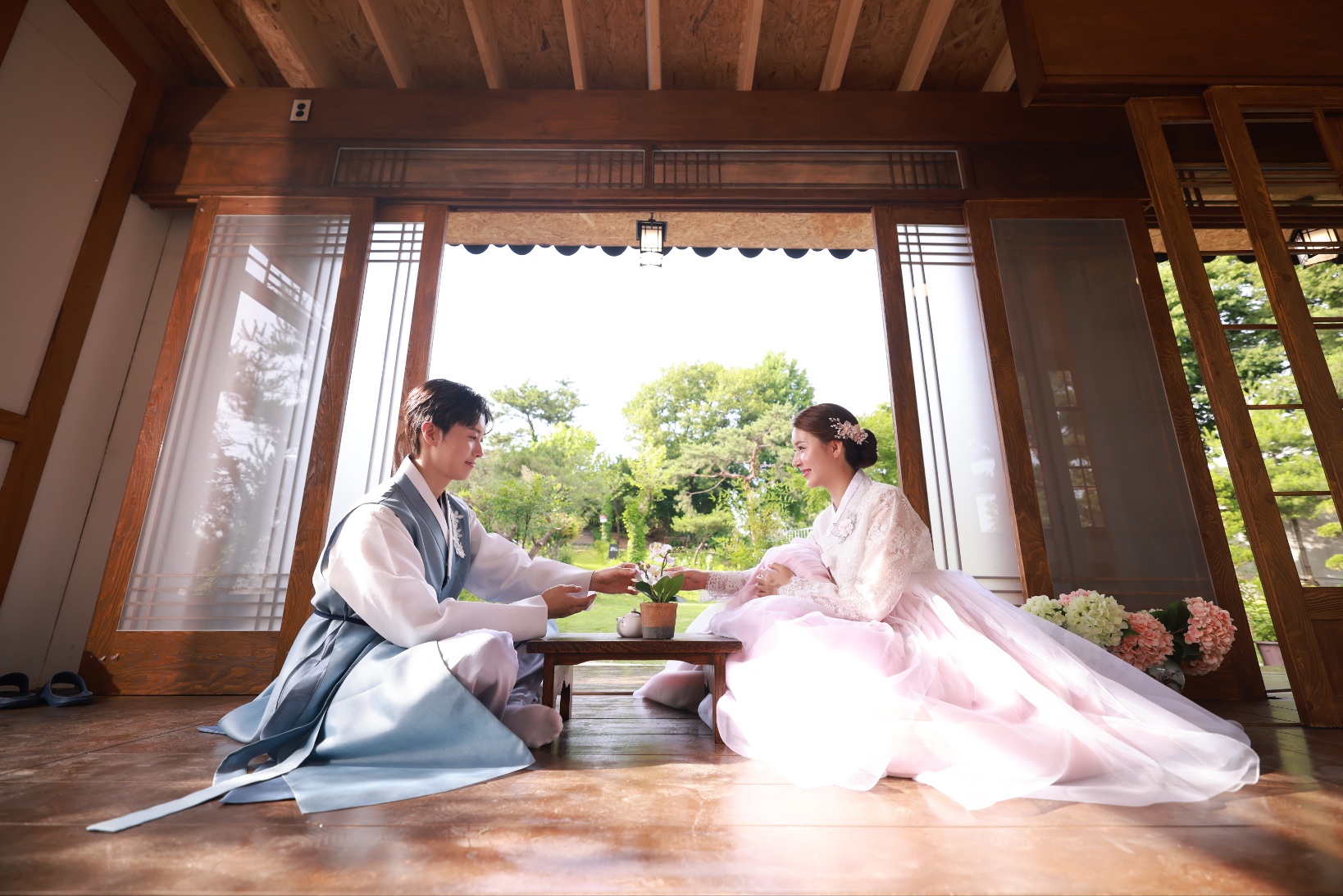 례한복