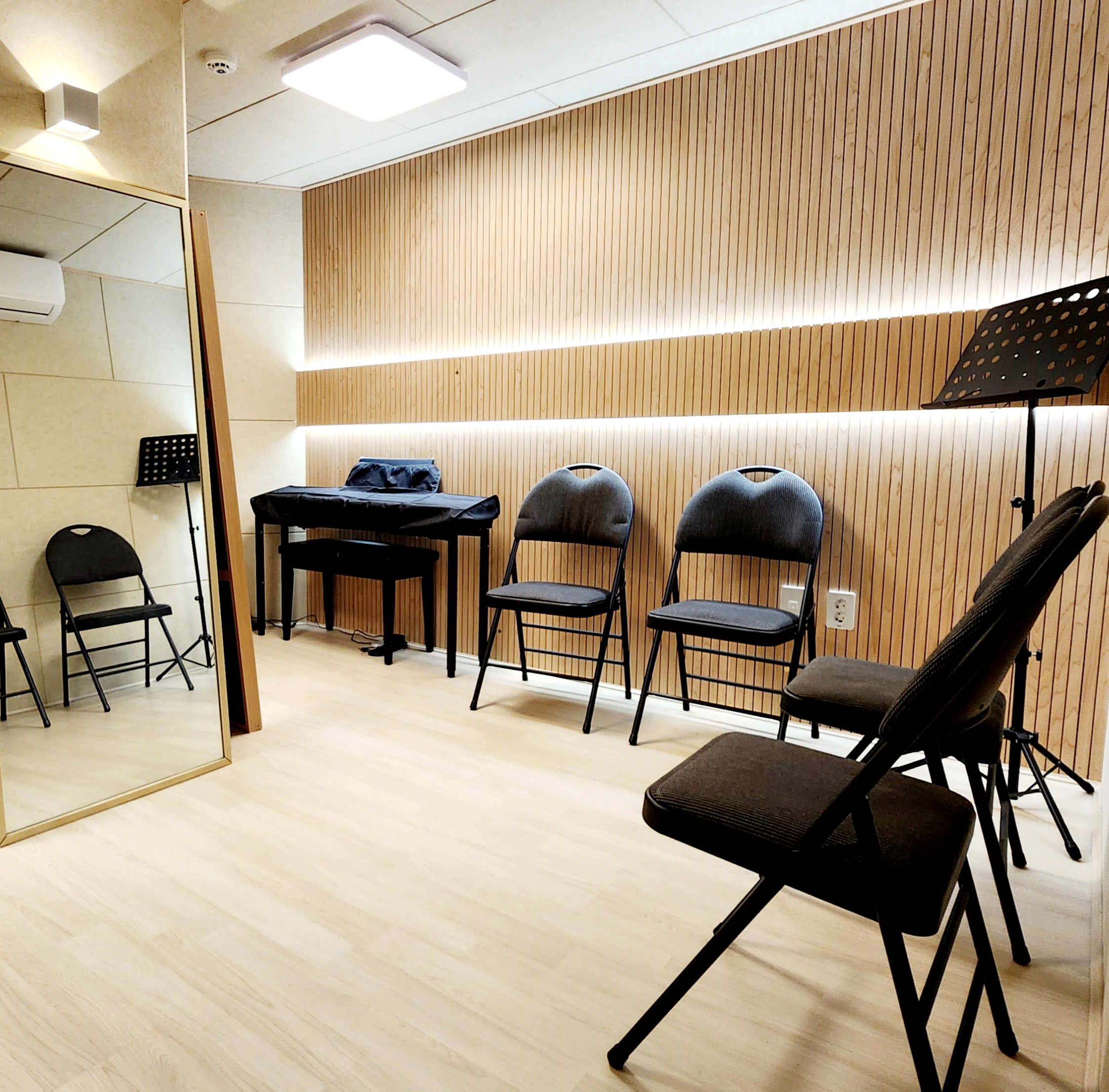 1번째 스튜디오 사진