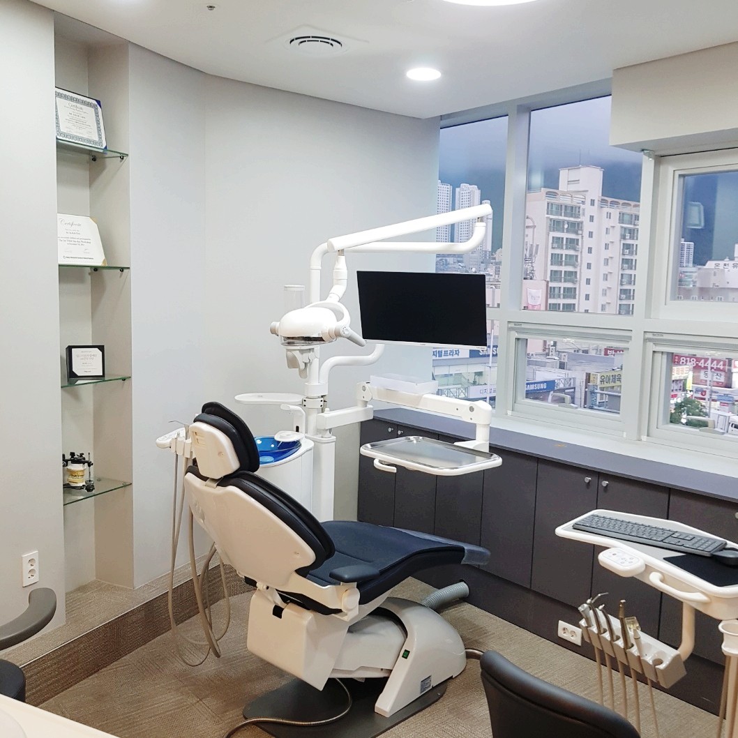 사람인치과의원 대표 이미지