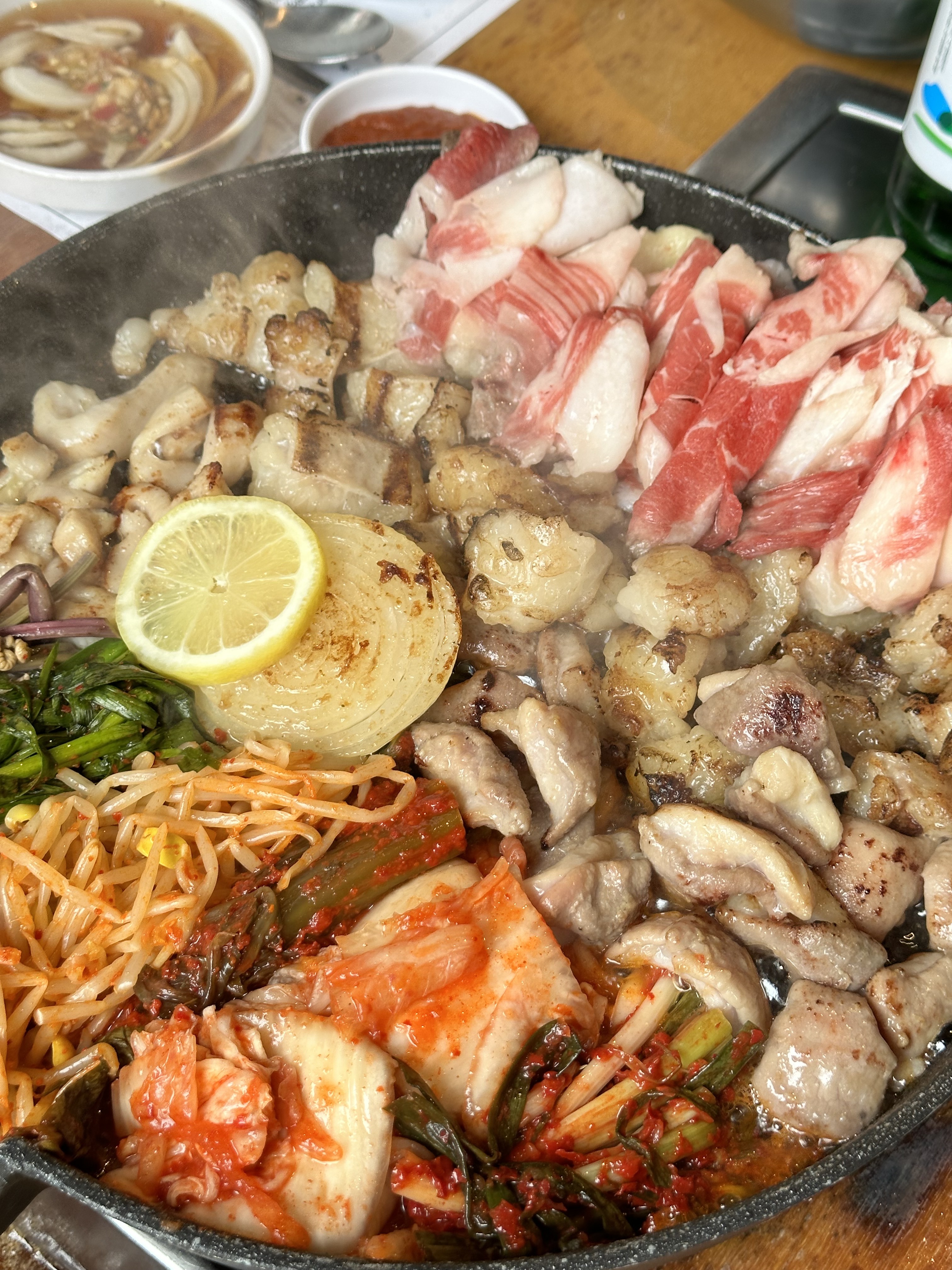꽃돼지식당 목포평화광장점