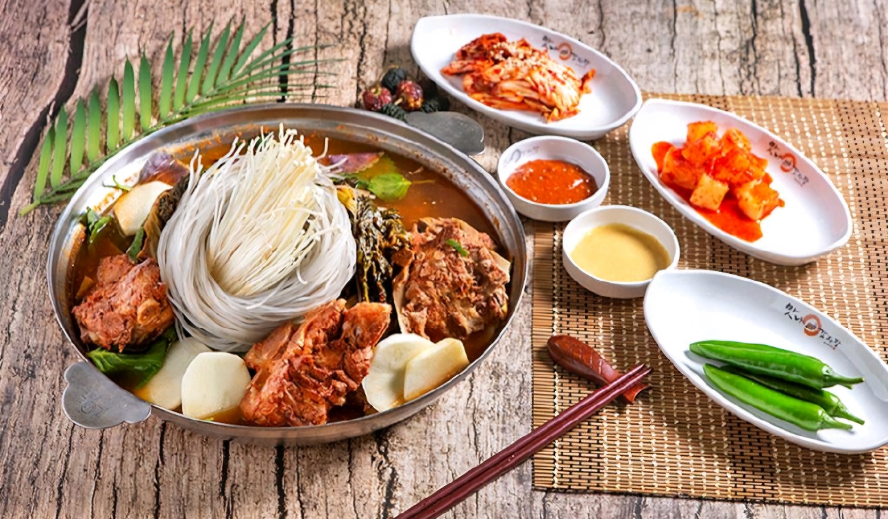 맛나감자탕 연산토곡점