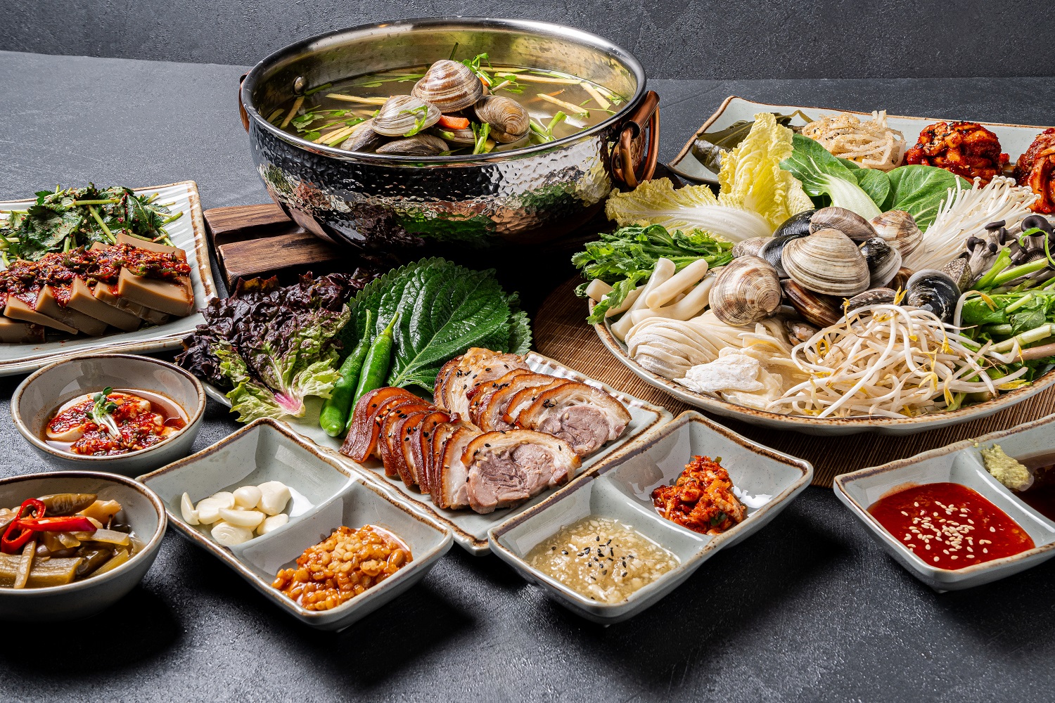 푸짐한대접족발보쌈