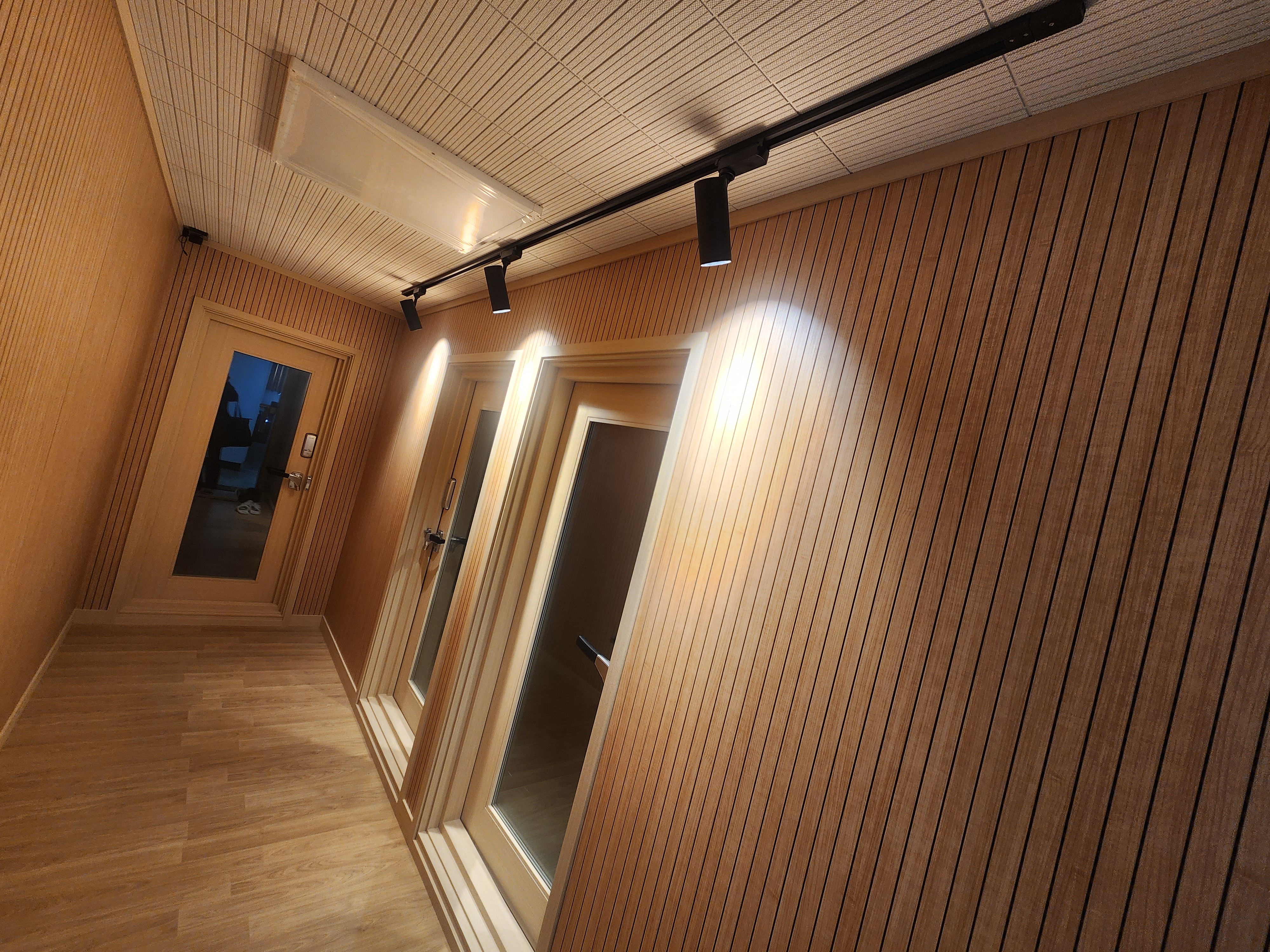 3번째 스튜디오 사진