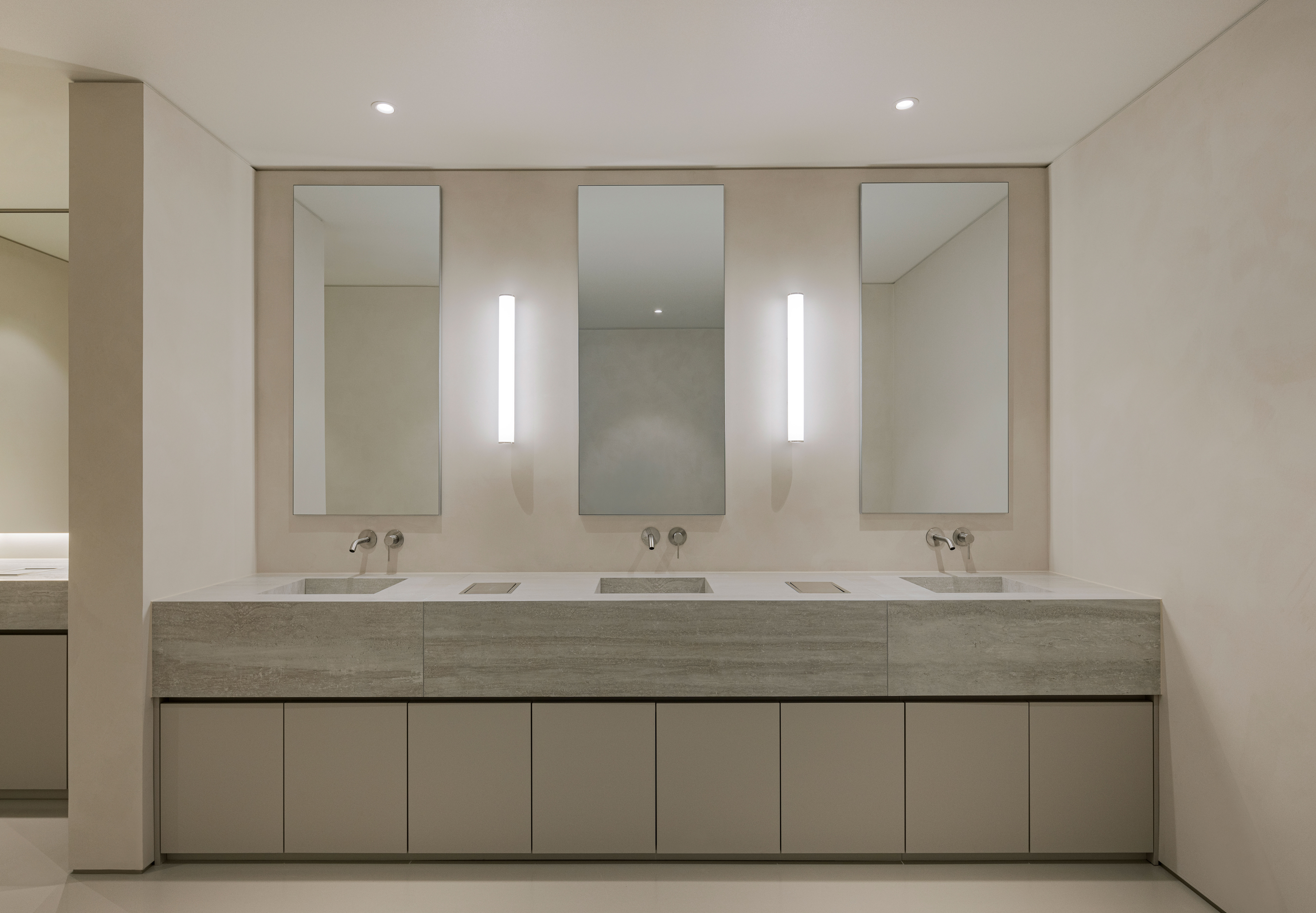 로바에의원 대표 이미지