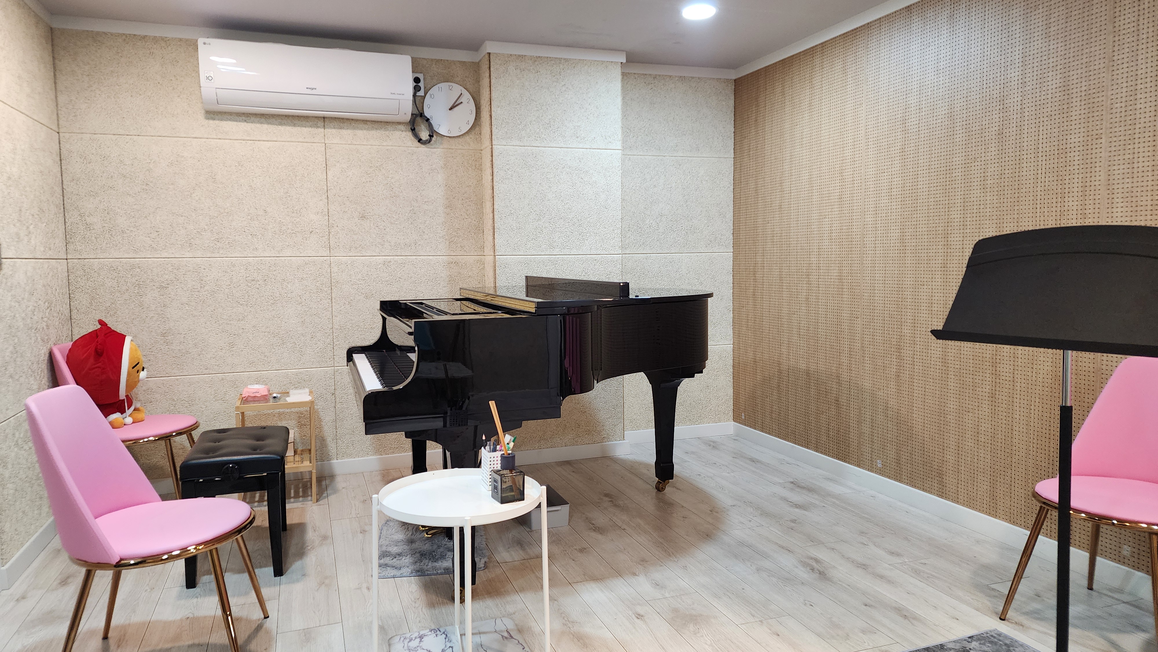 2번째 스튜디오 사진