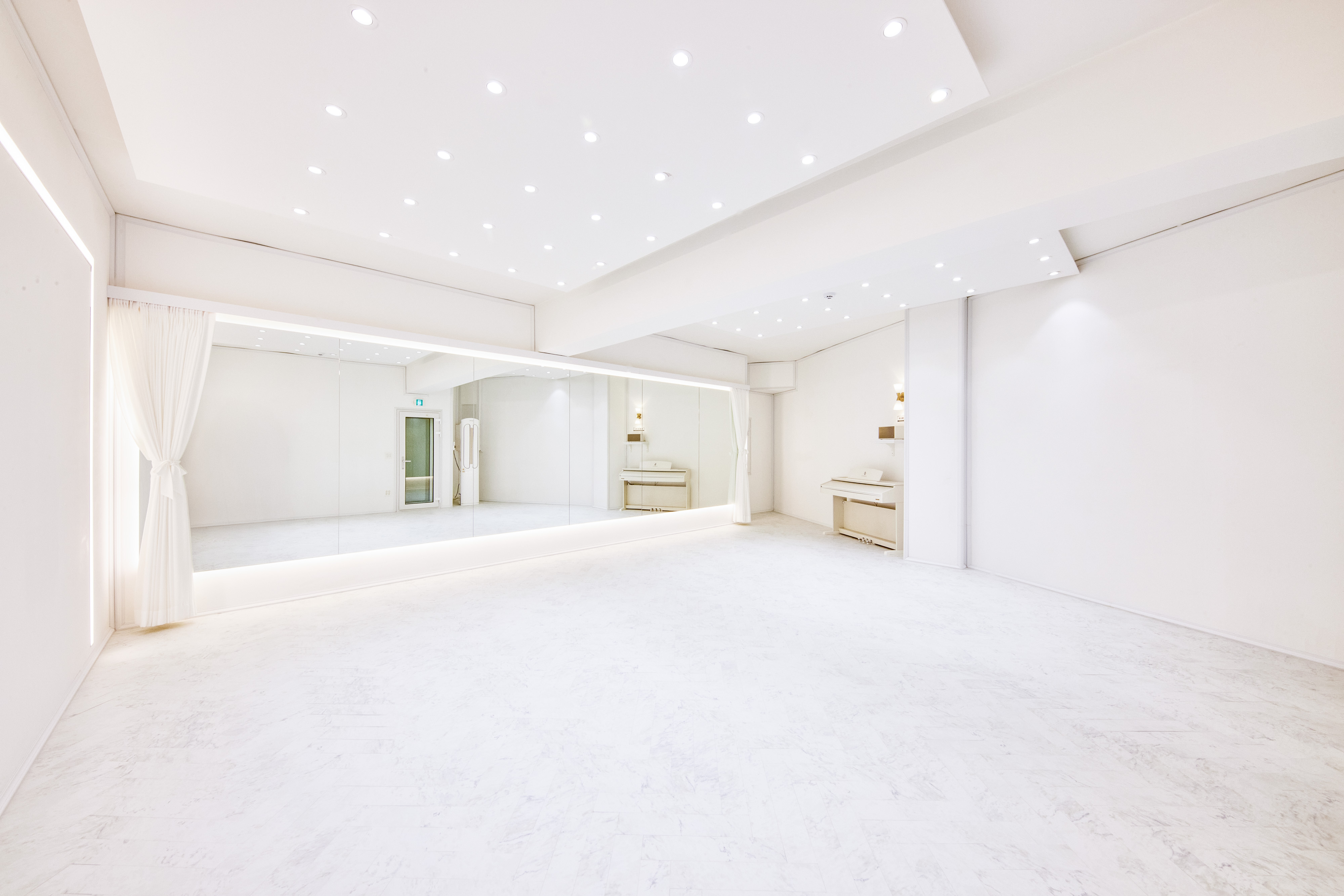 1번째 스튜디오 사진