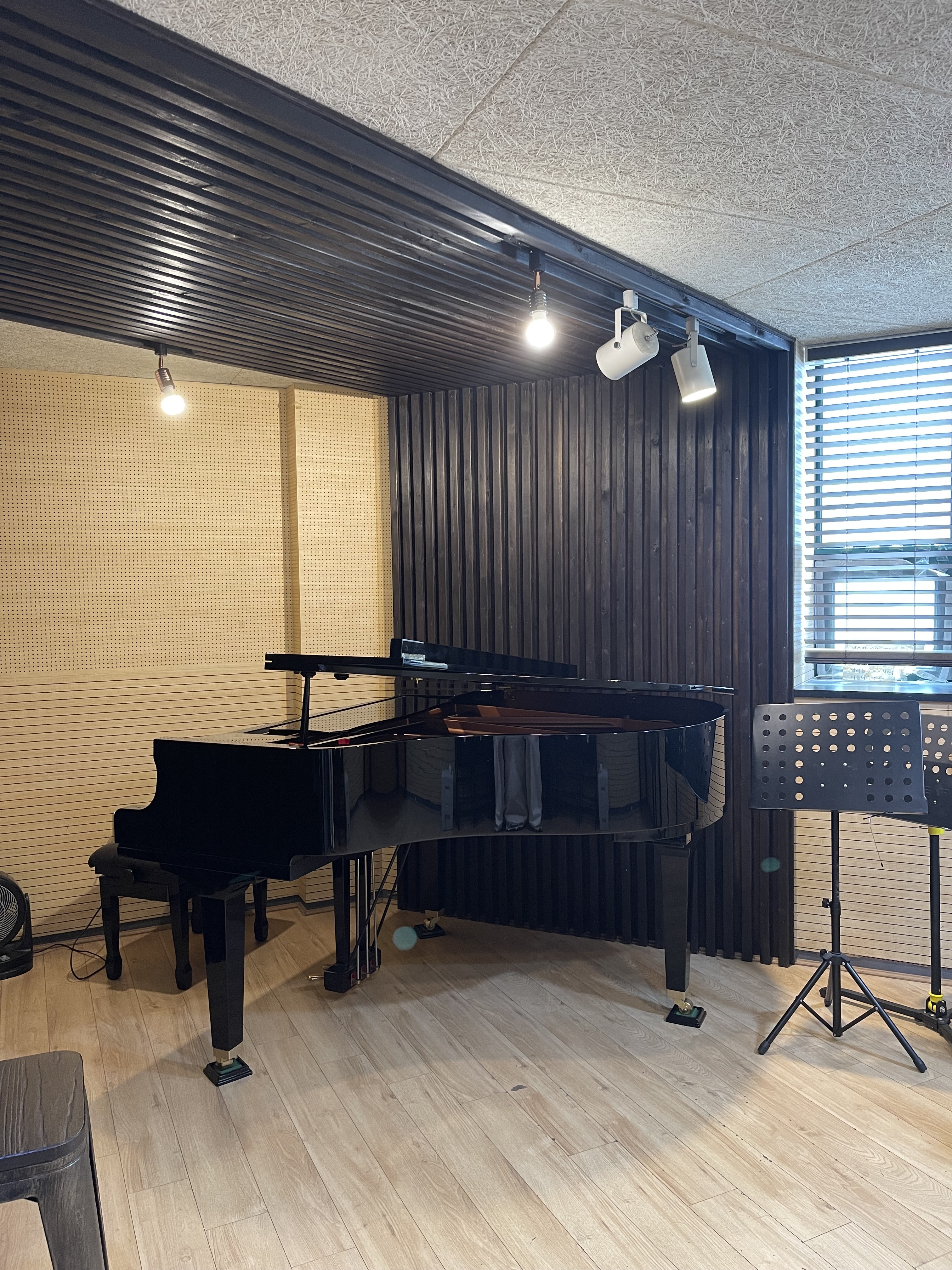 2번째 스튜디오 사진