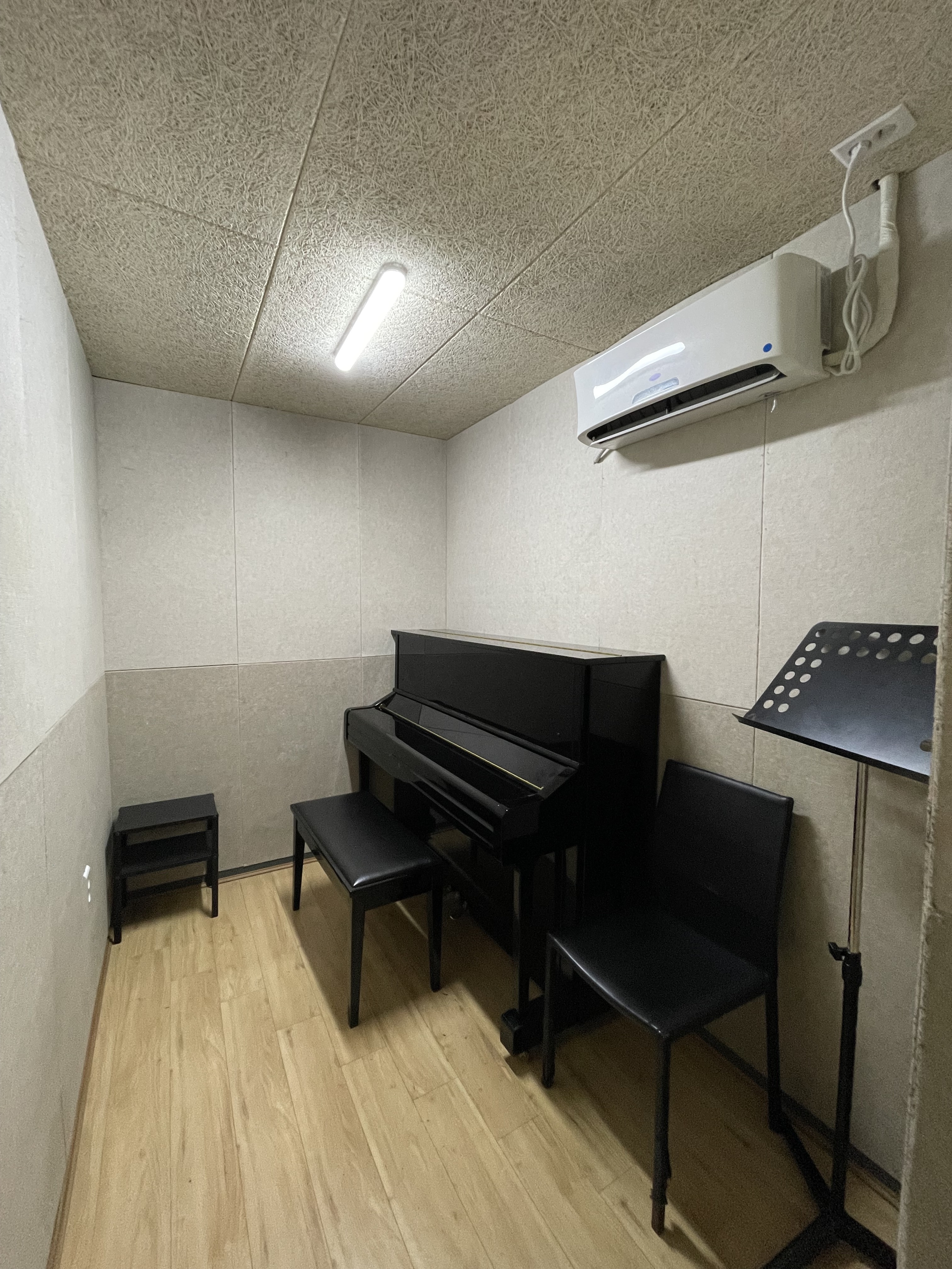 4번째 스튜디오 사진