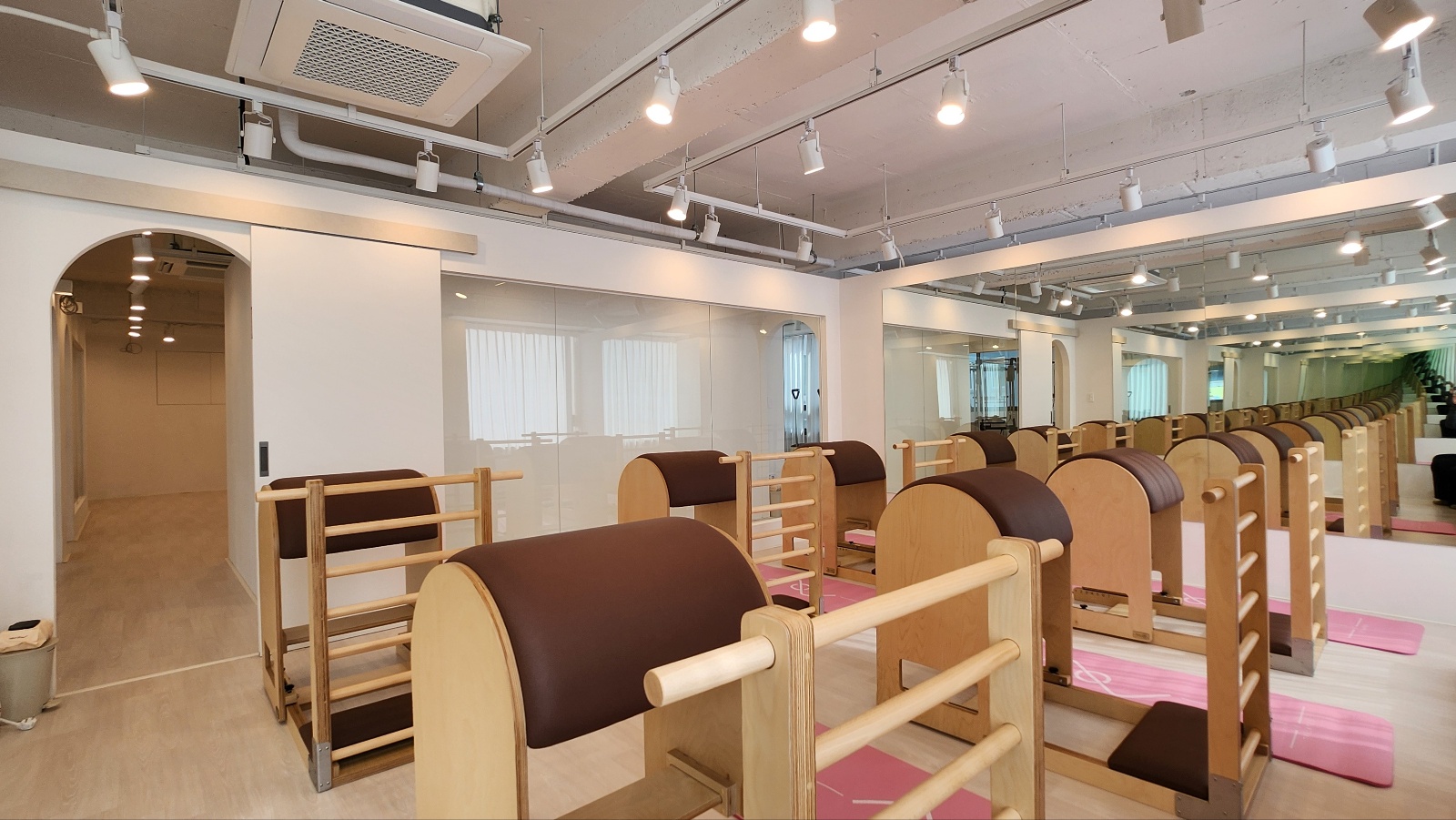 온핏 필라테스 대표 이미지