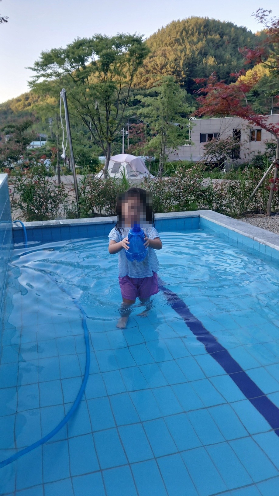 연꽃자리 캠핑타운