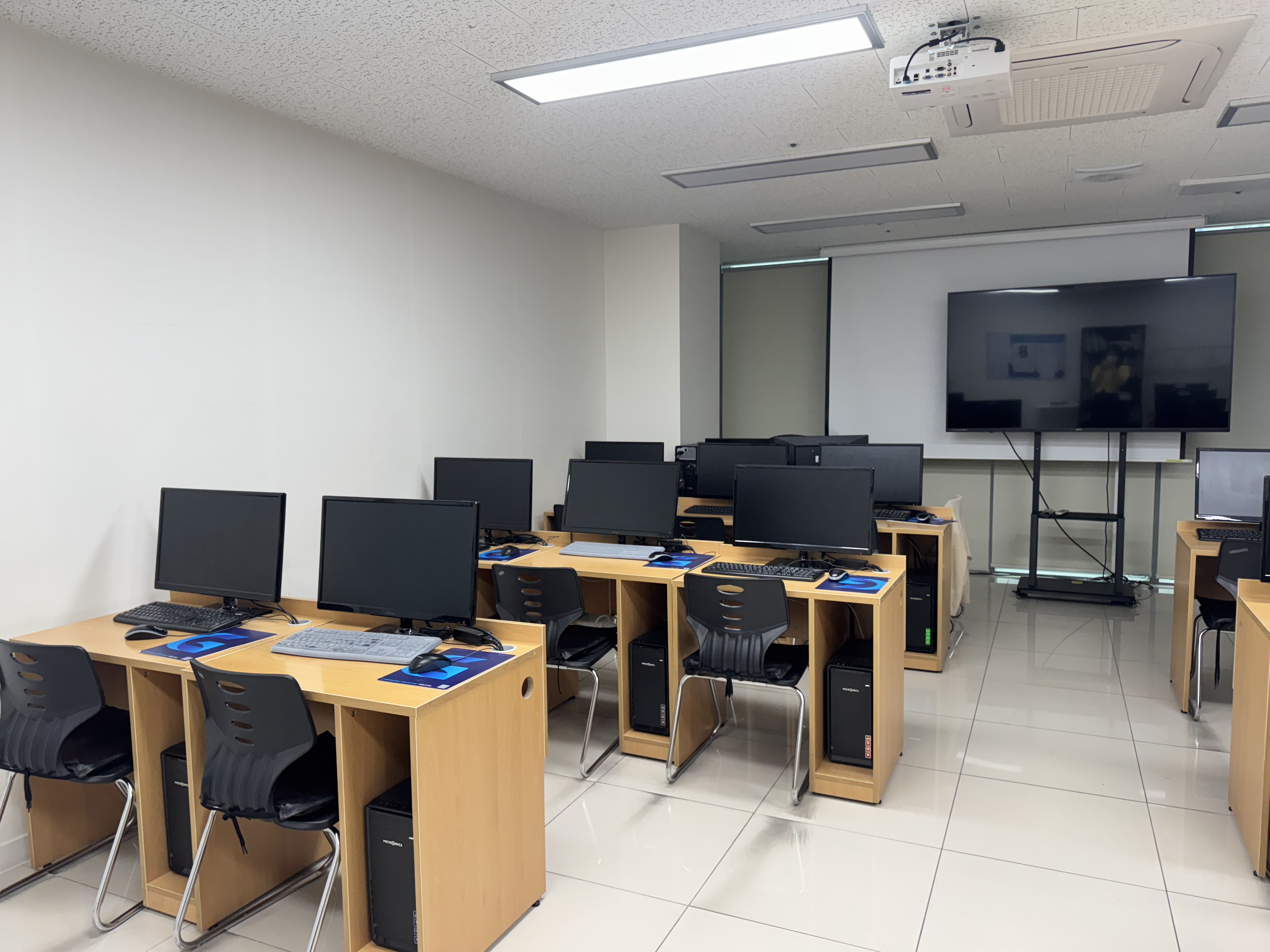 그린컴퓨터아카데미 부산 경성대별관점