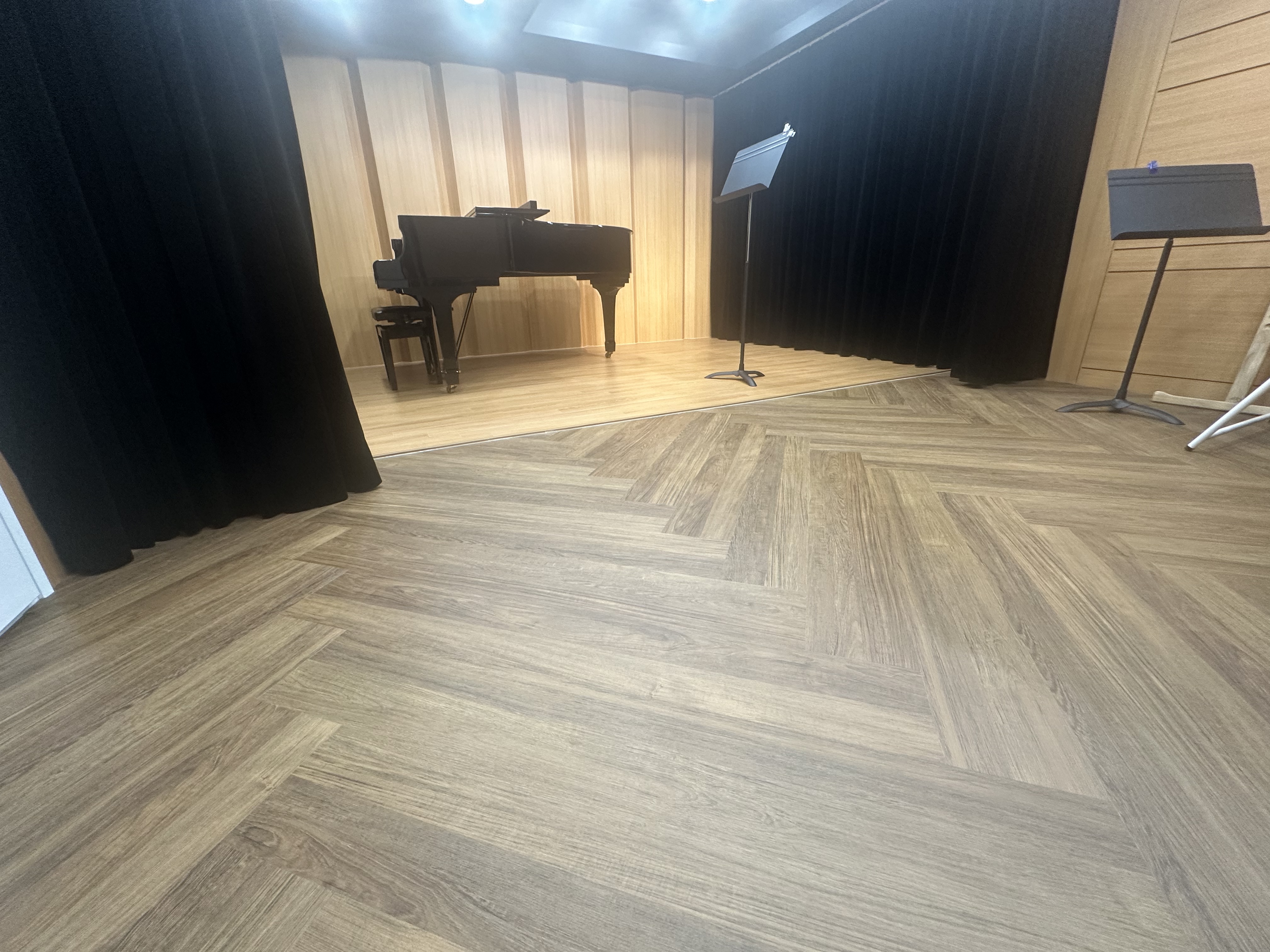 4번째 스튜디오 사진