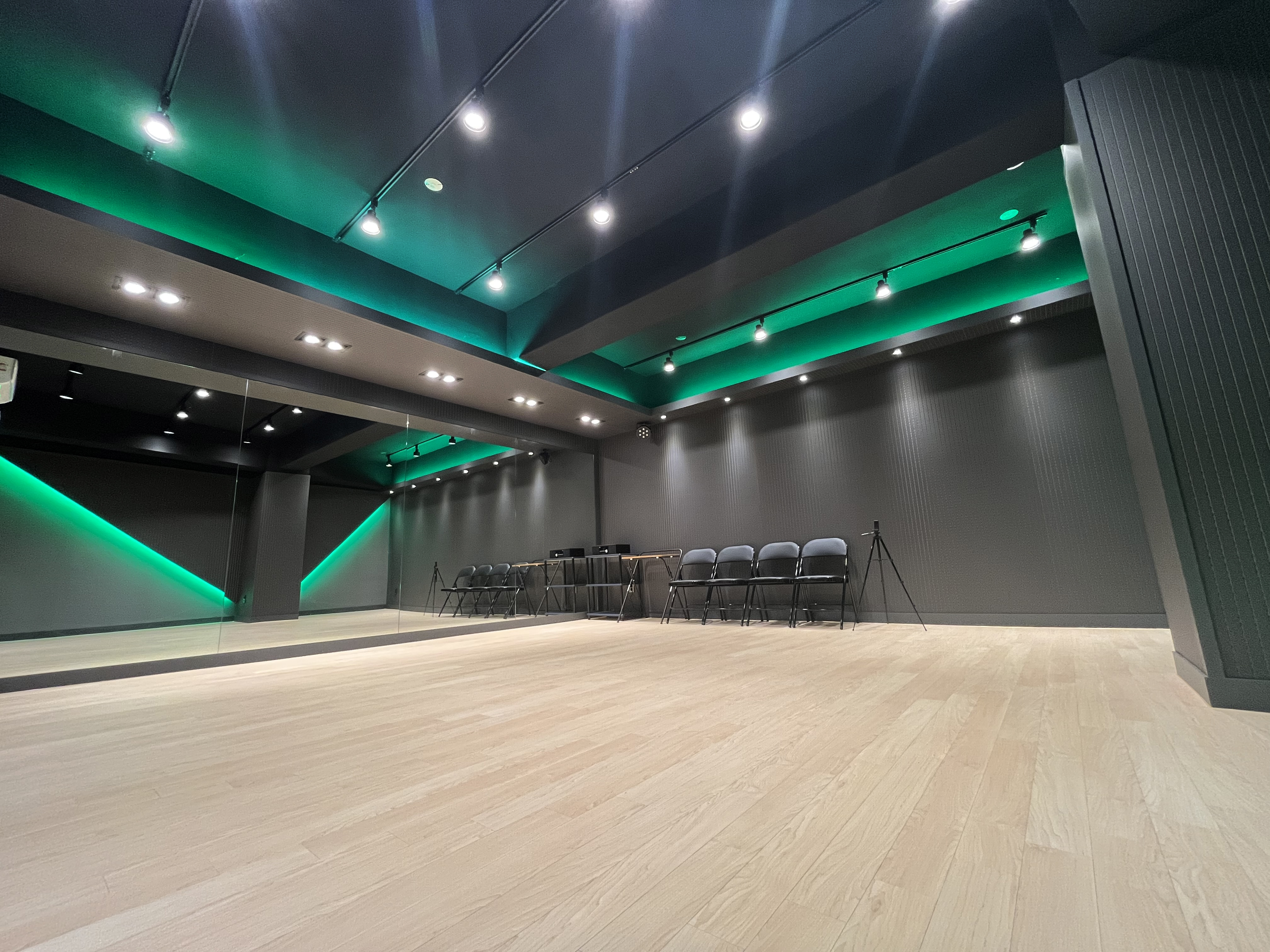 1번째 스튜디오 사진