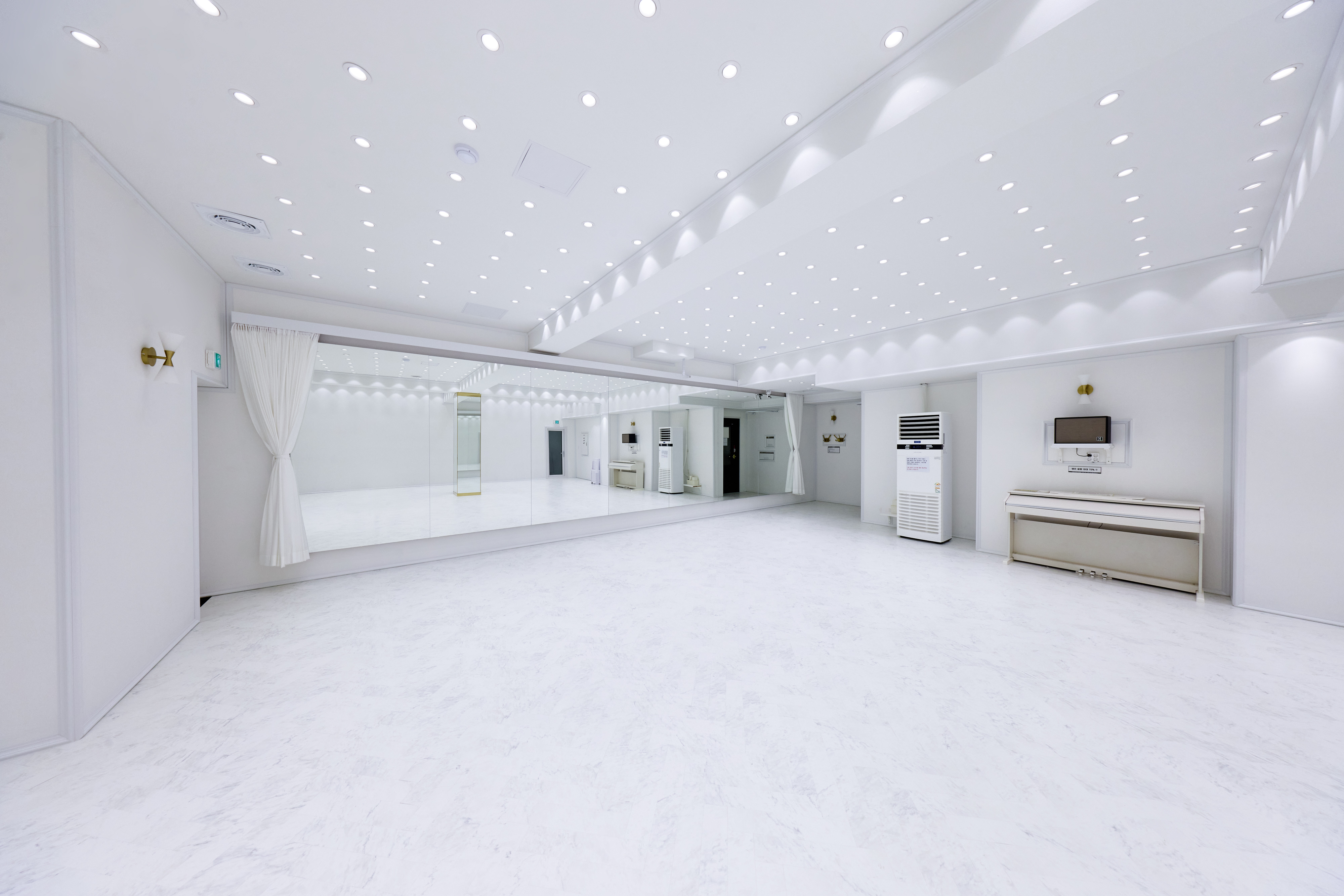 1번째 스튜디오 사진